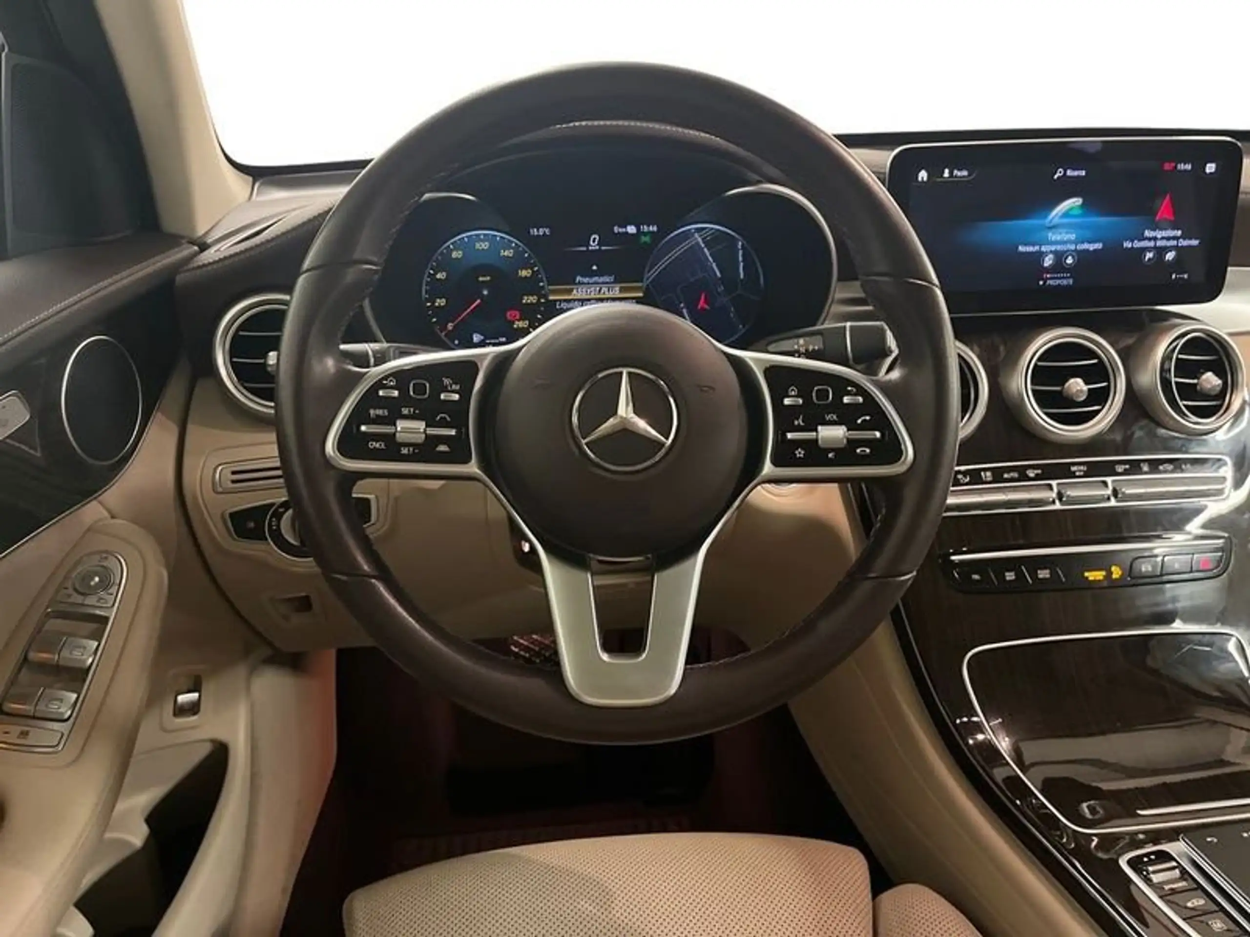 Mercedes-Benz - GLC 300