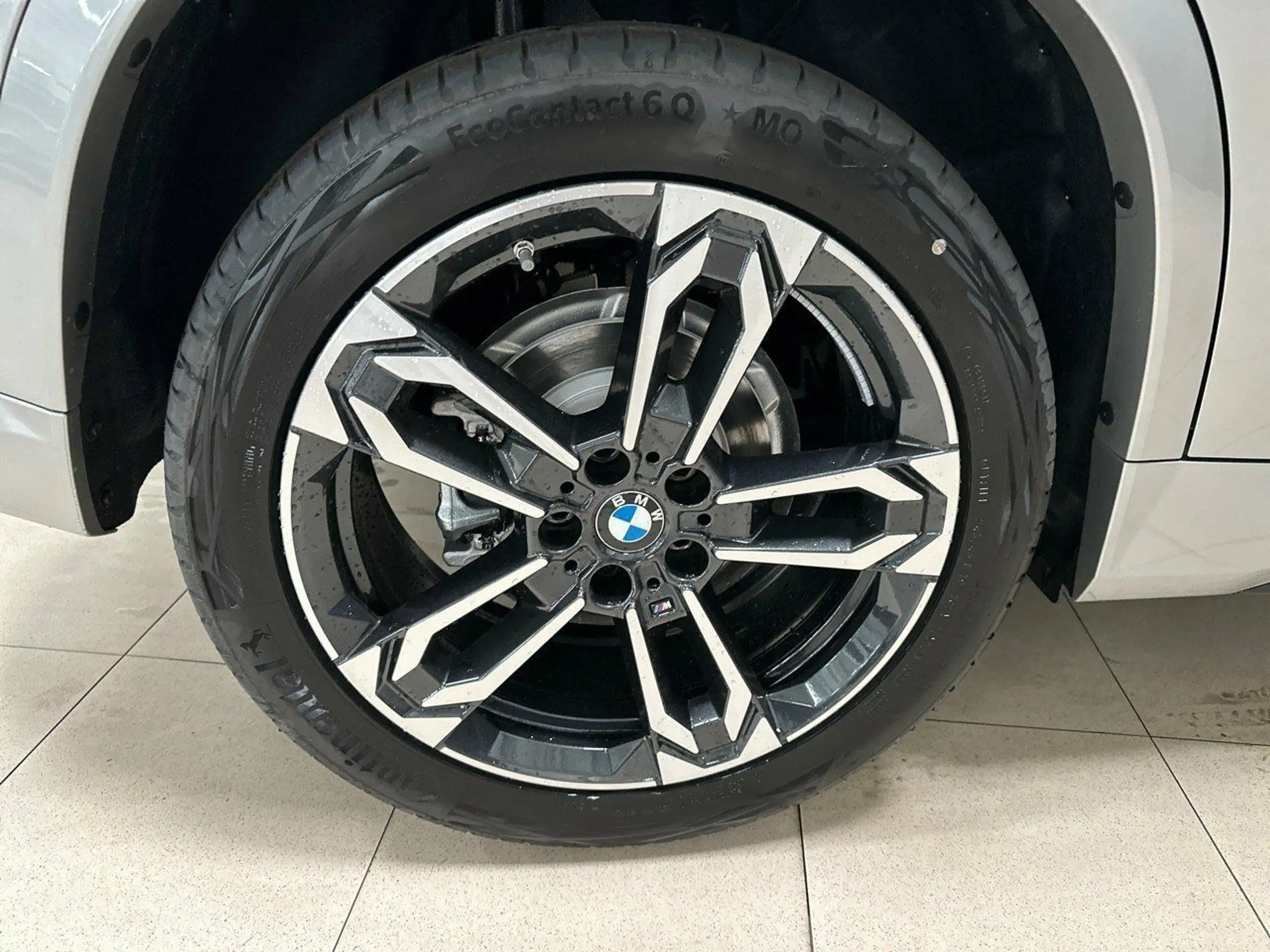 BMW - X1