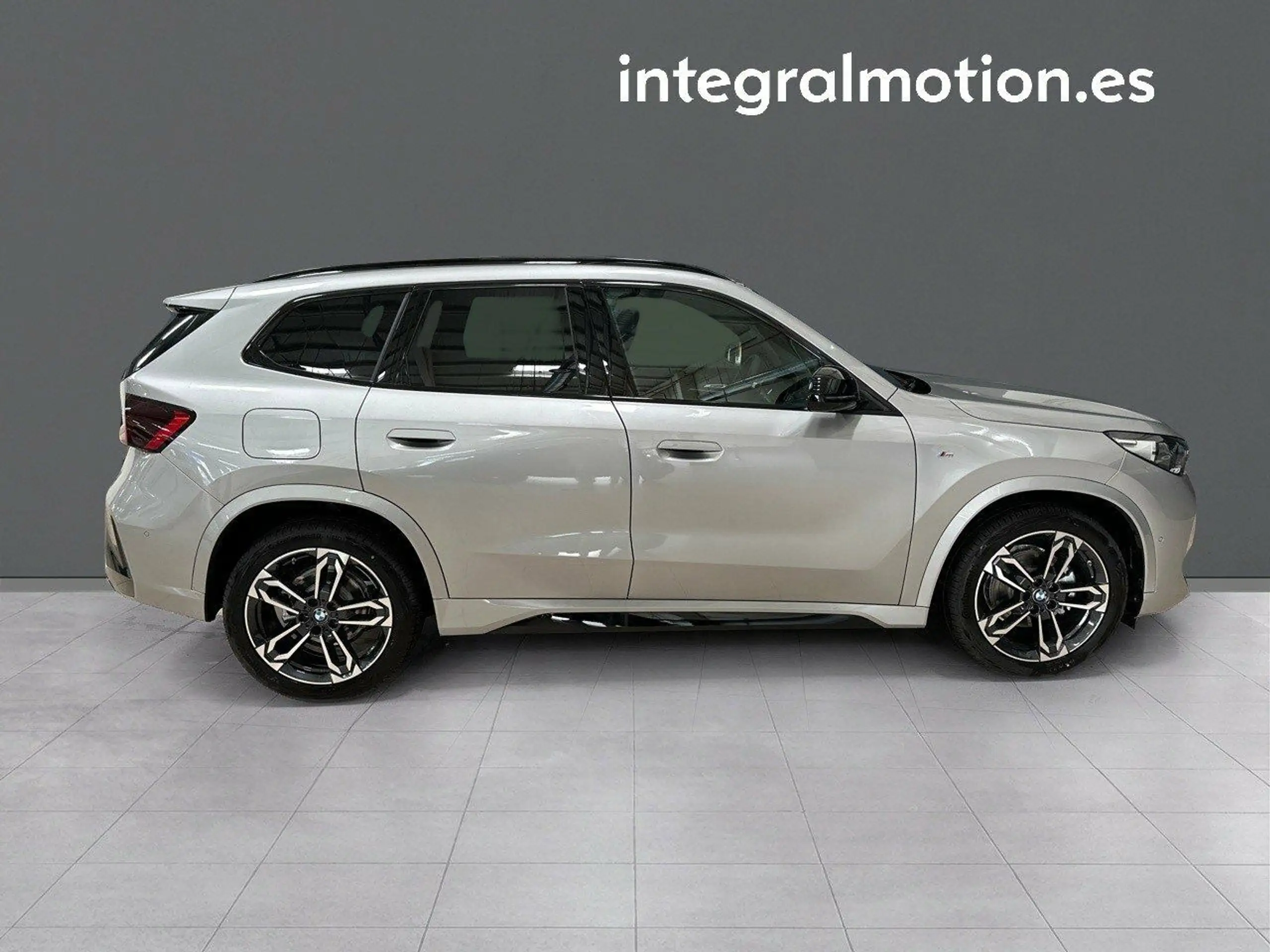 BMW - X1