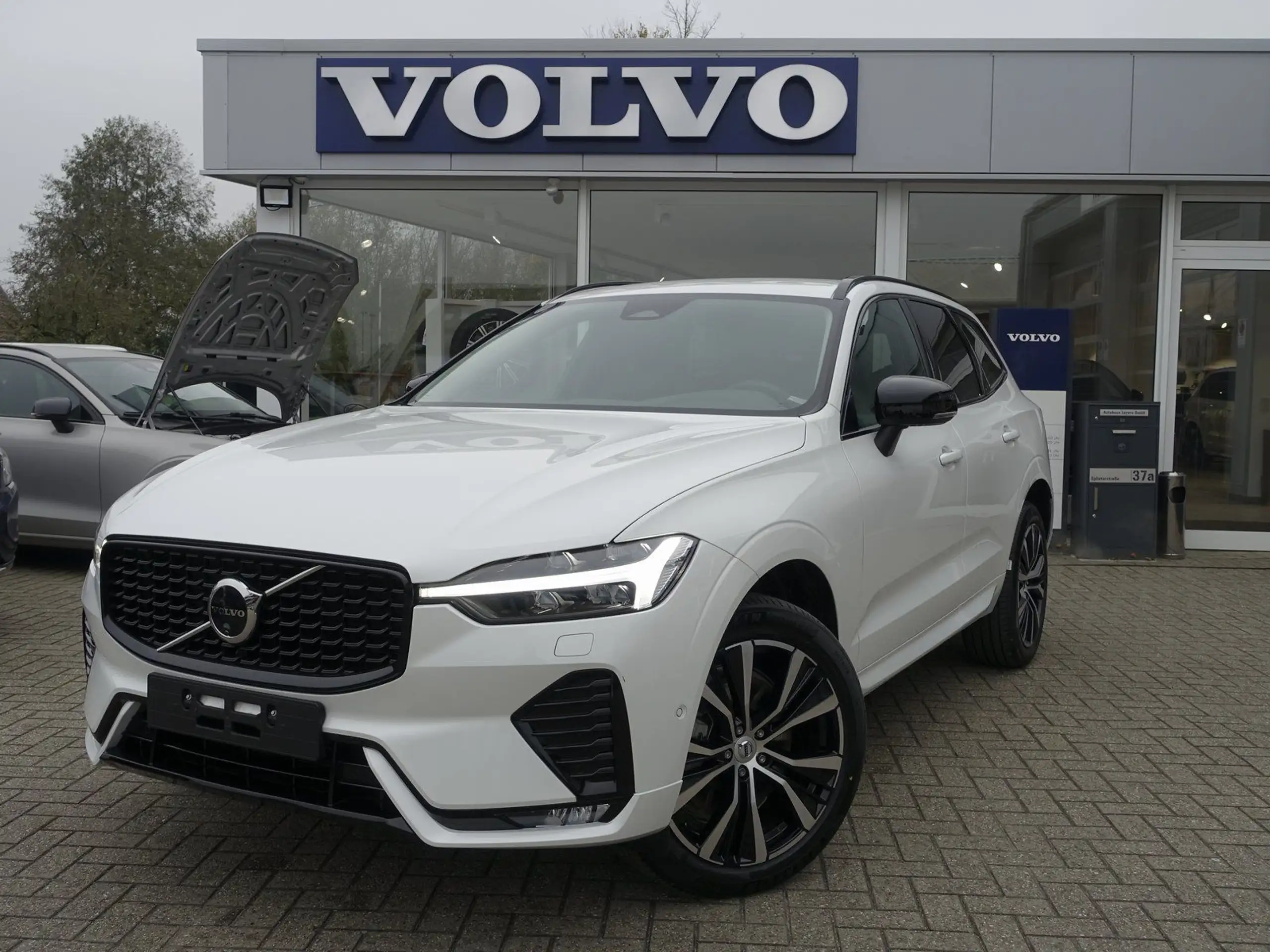 Volvo - XC60