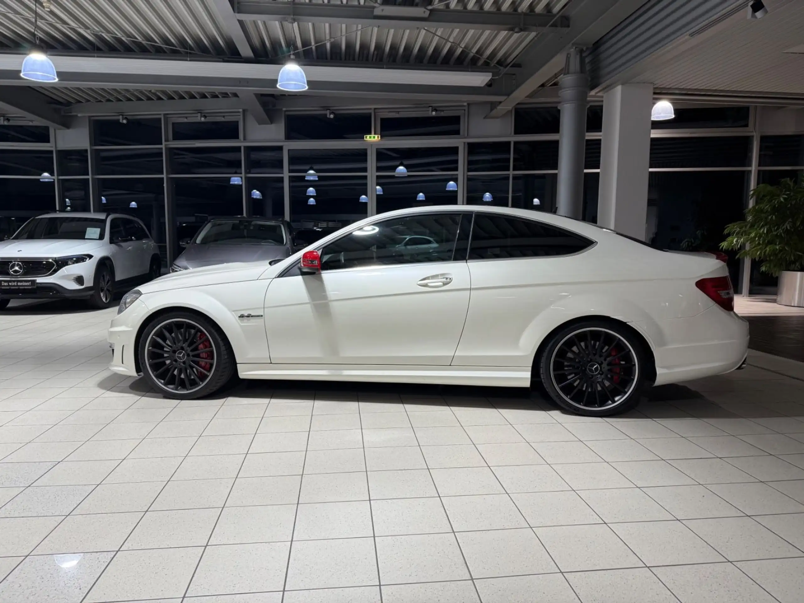 Mercedes-Benz - C 63 AMG