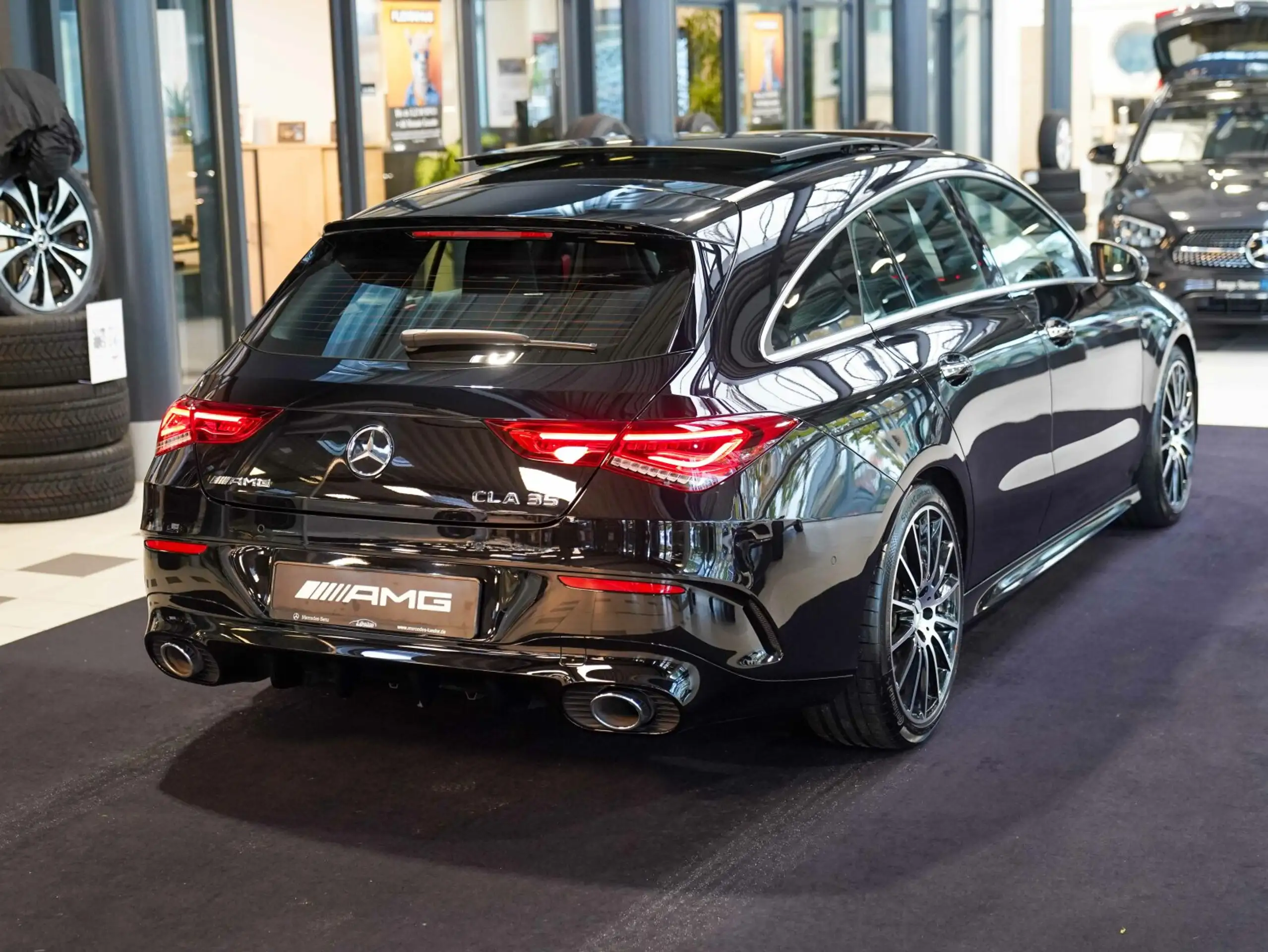 Mercedes-Benz - CLA 35 AMG