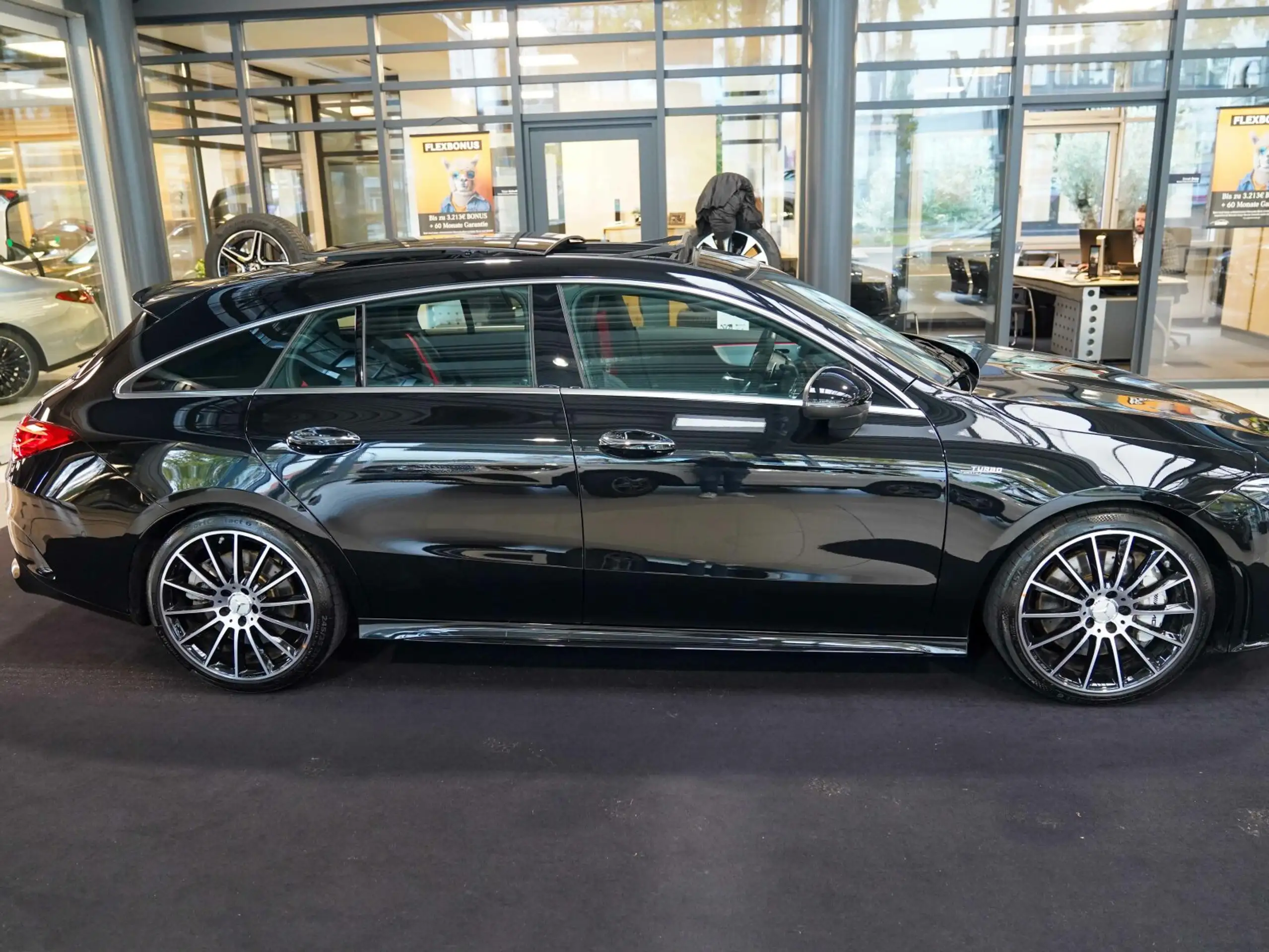 Mercedes-Benz - CLA 35 AMG