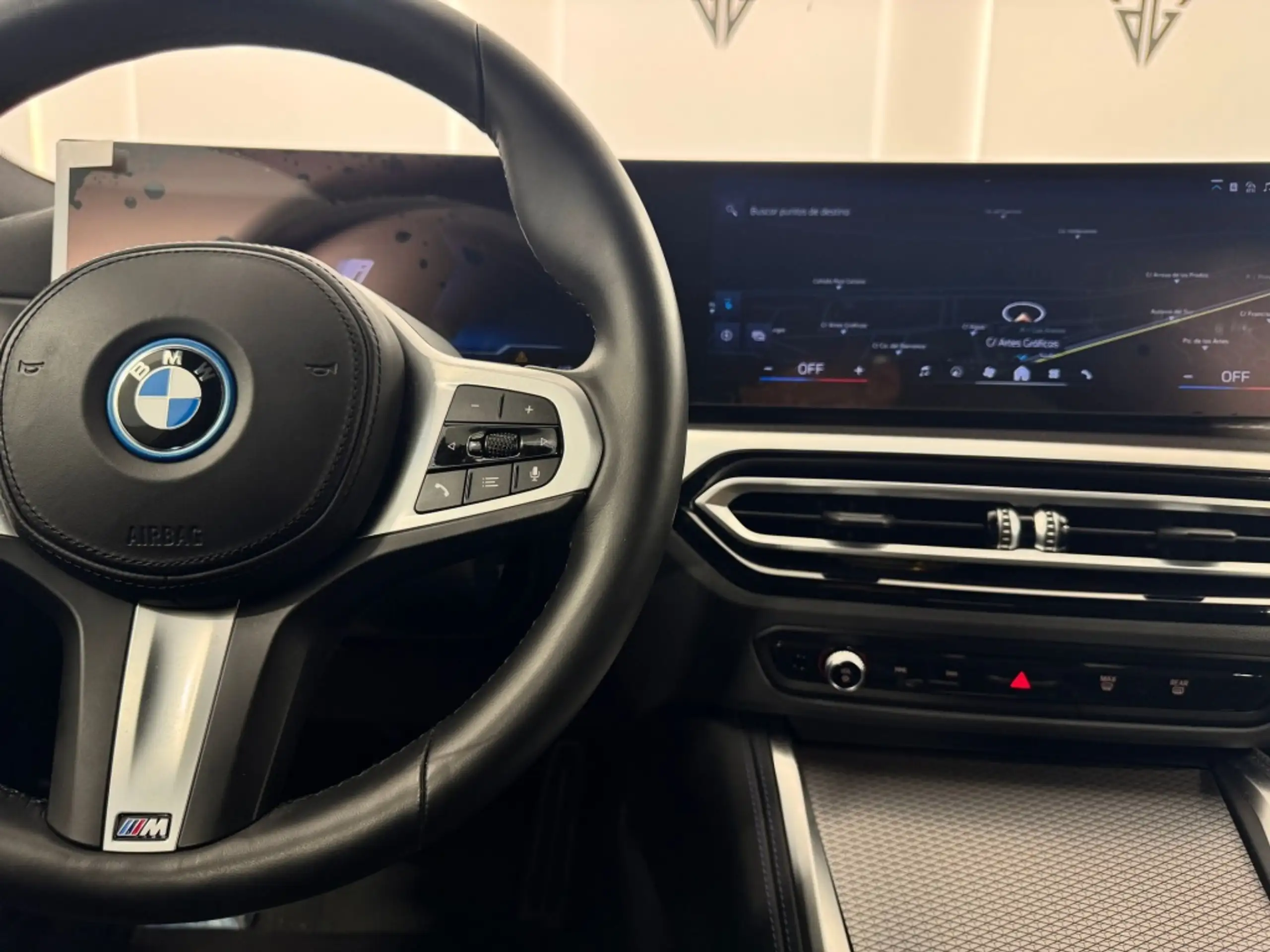 BMW - i4