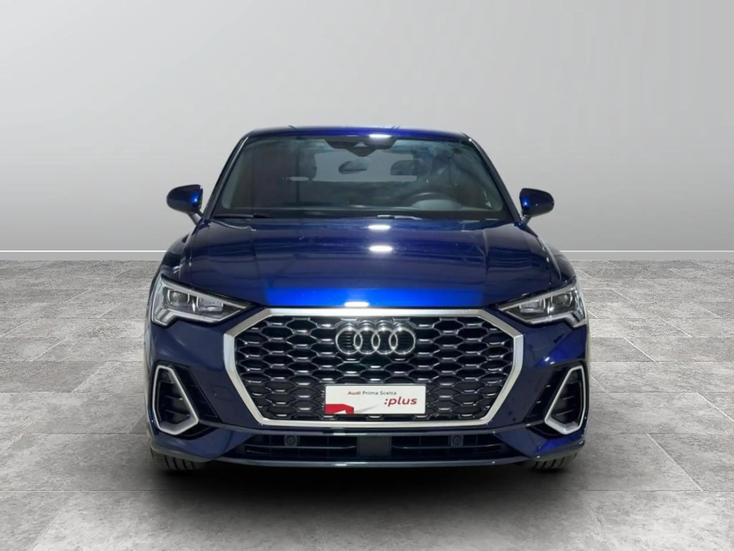 Audi - Q3