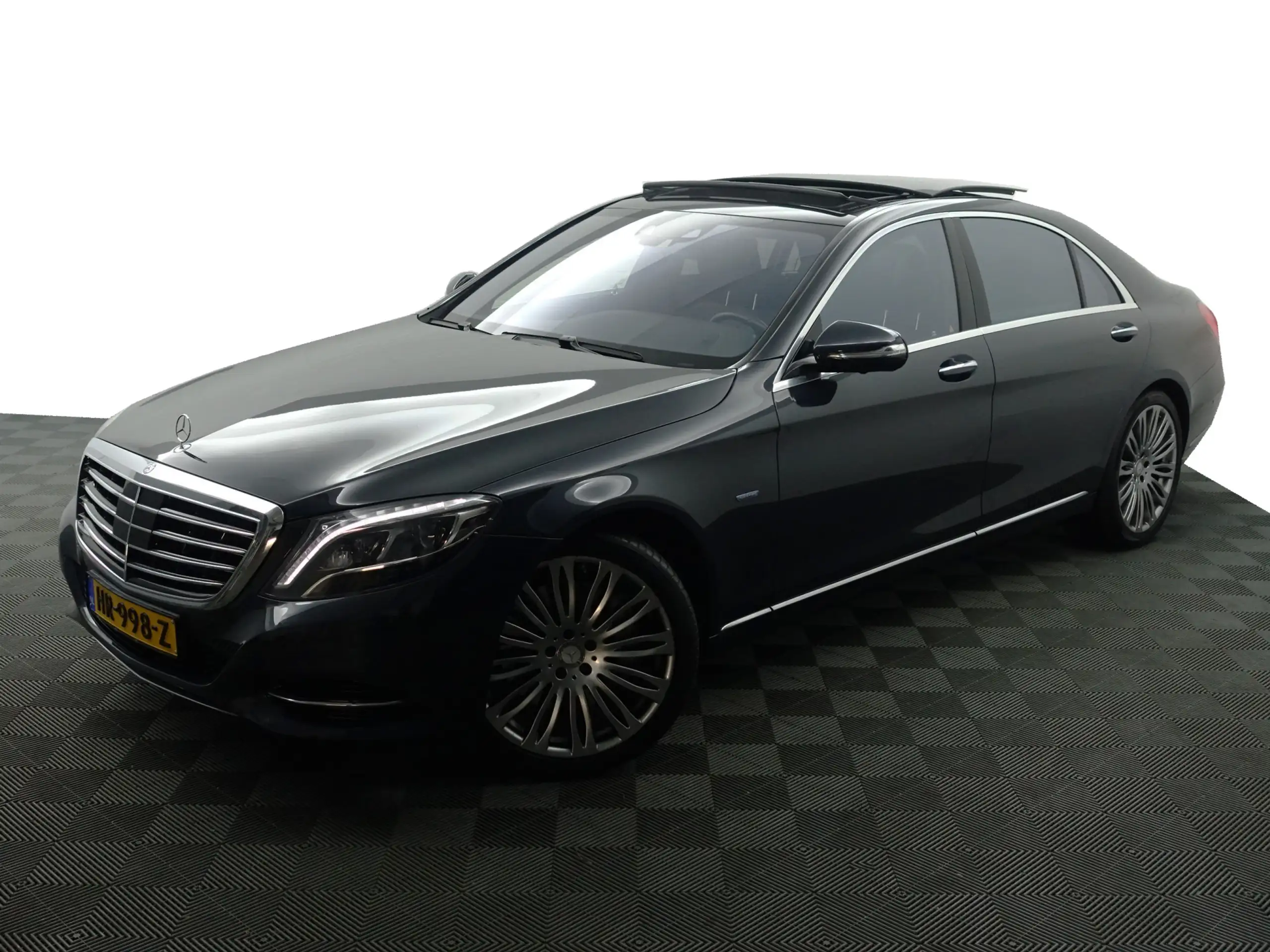 Mercedes-Benz - S 500