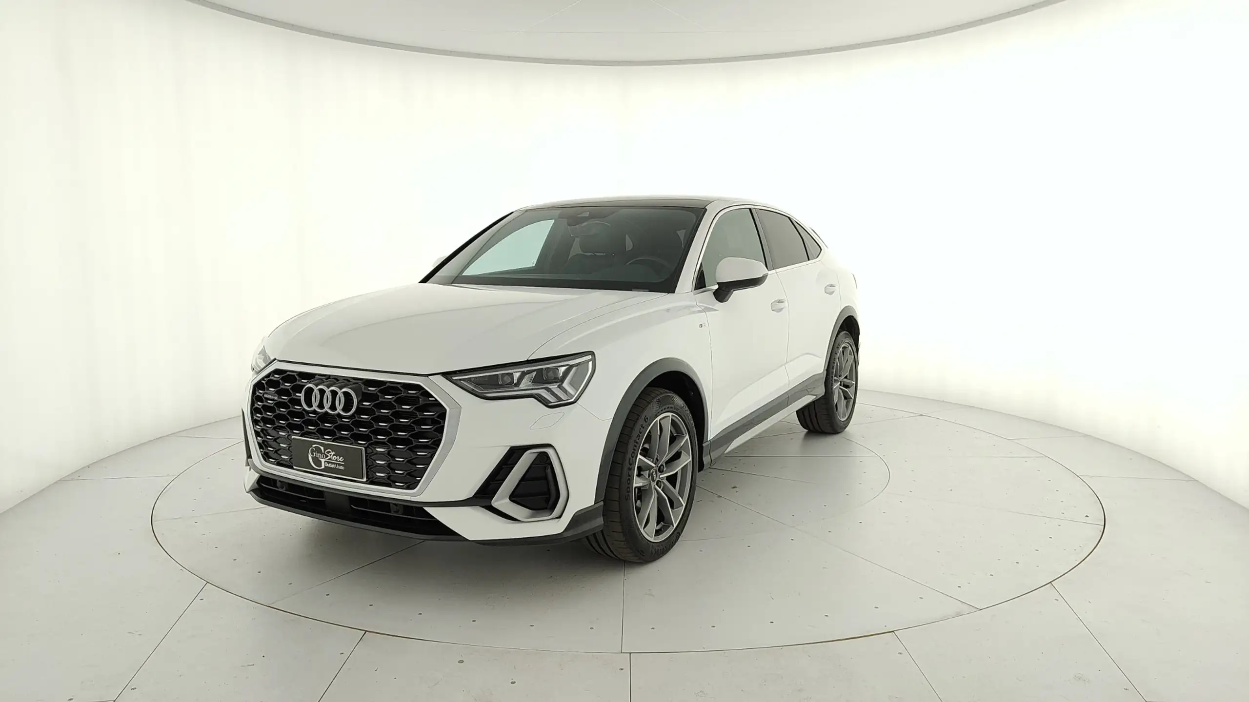 Audi - Q3