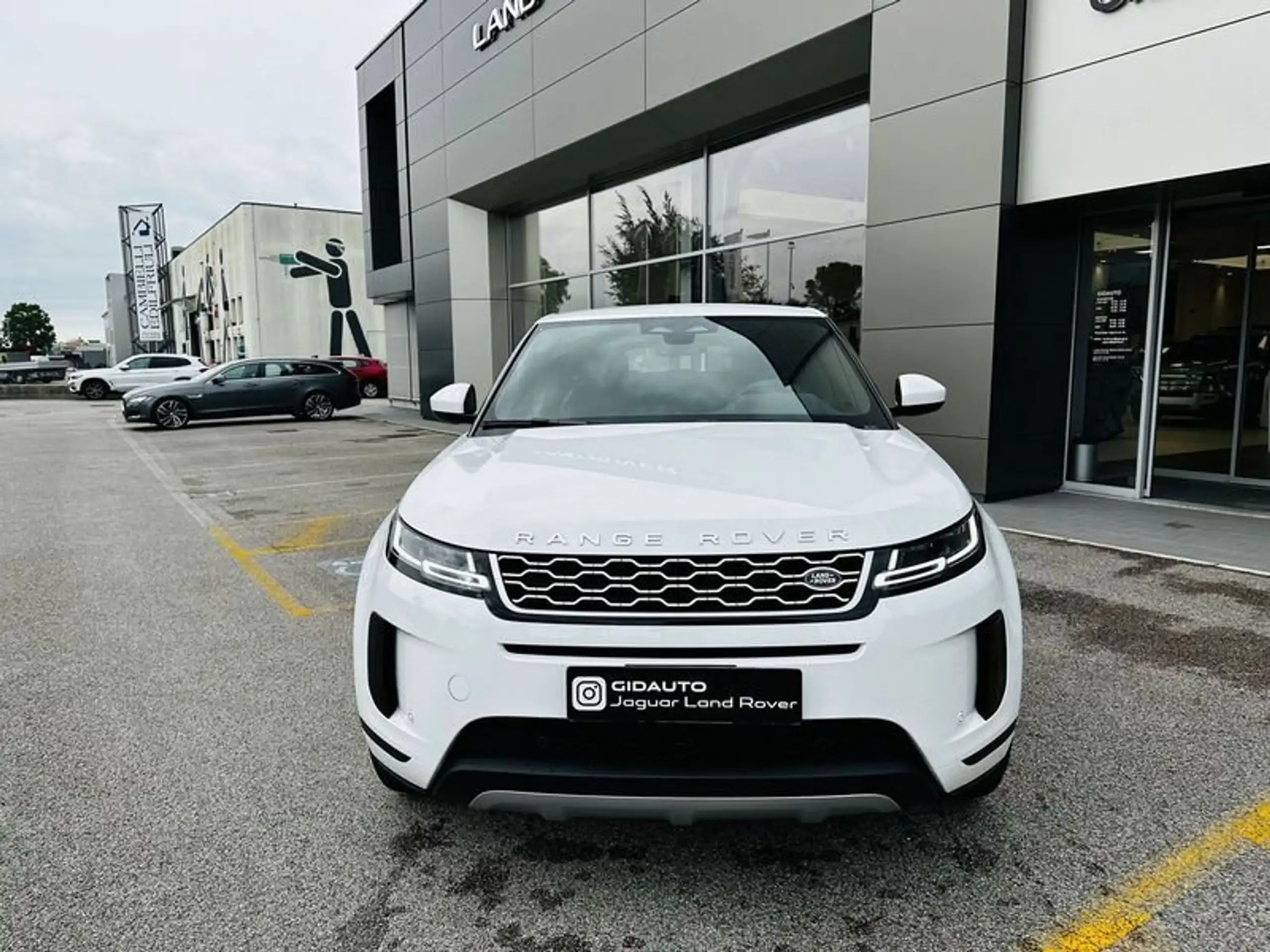 Land Rover - Range Rover Evoque