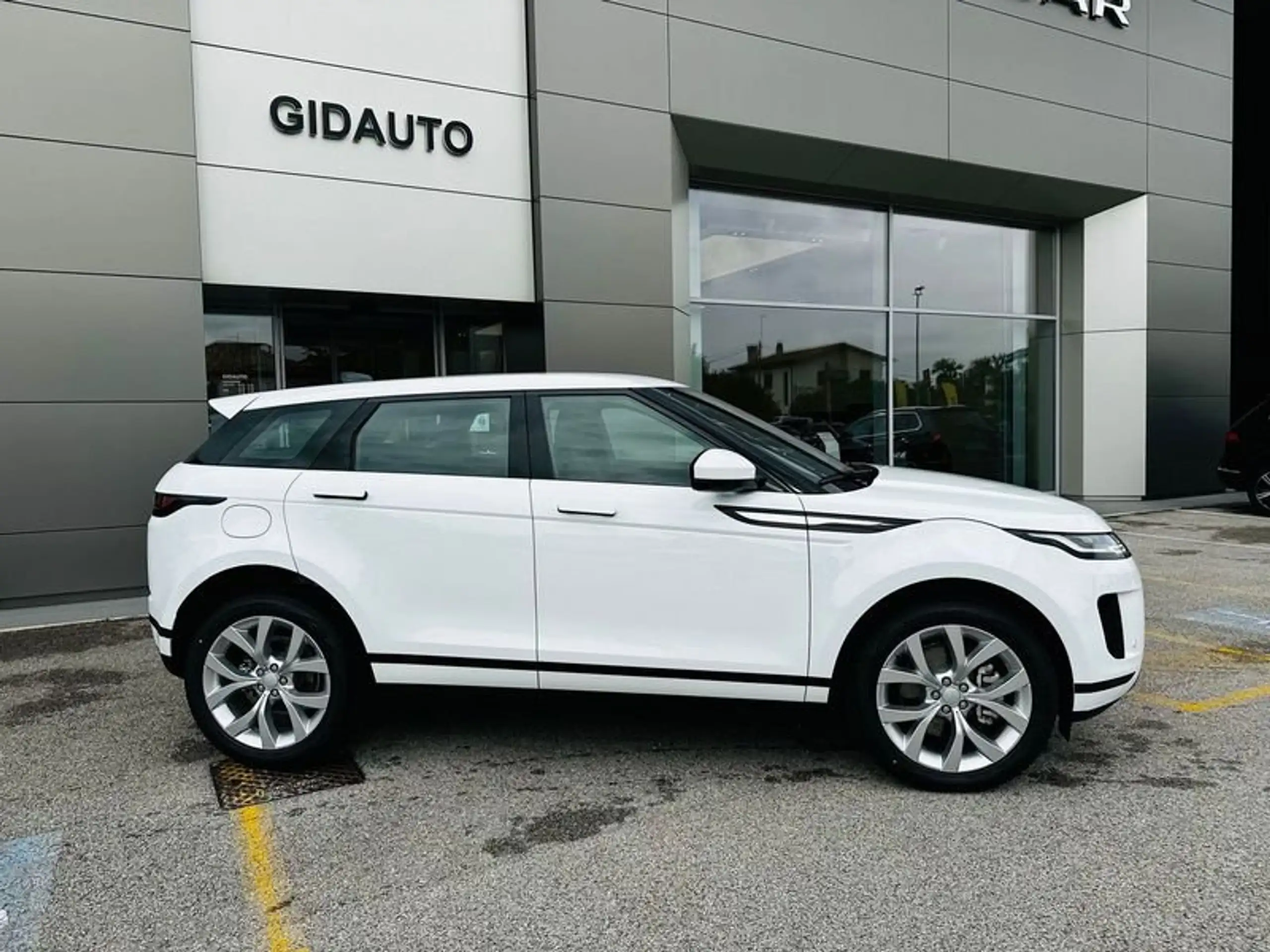 Land Rover - Range Rover Evoque