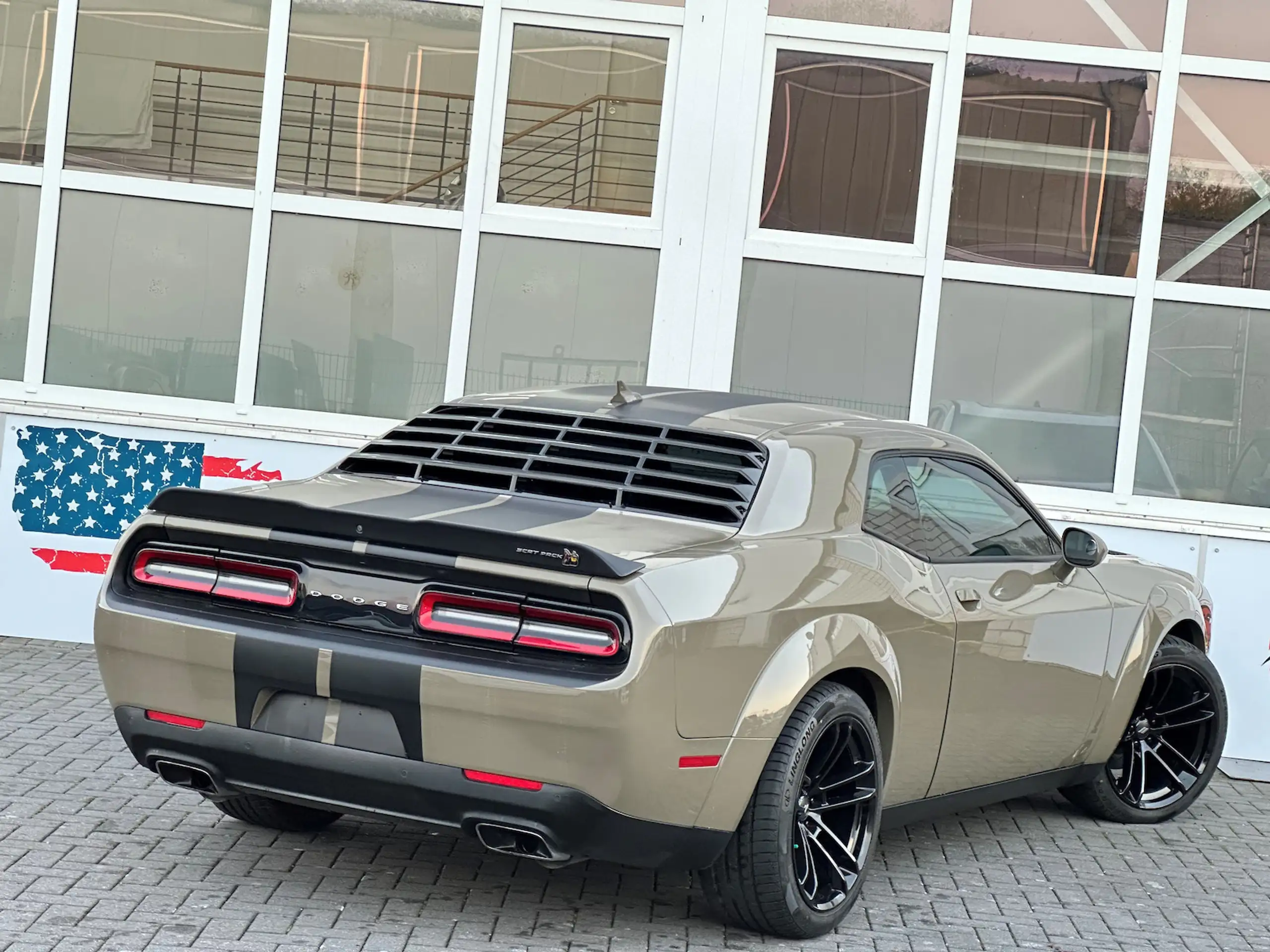 Dodge - Challenger