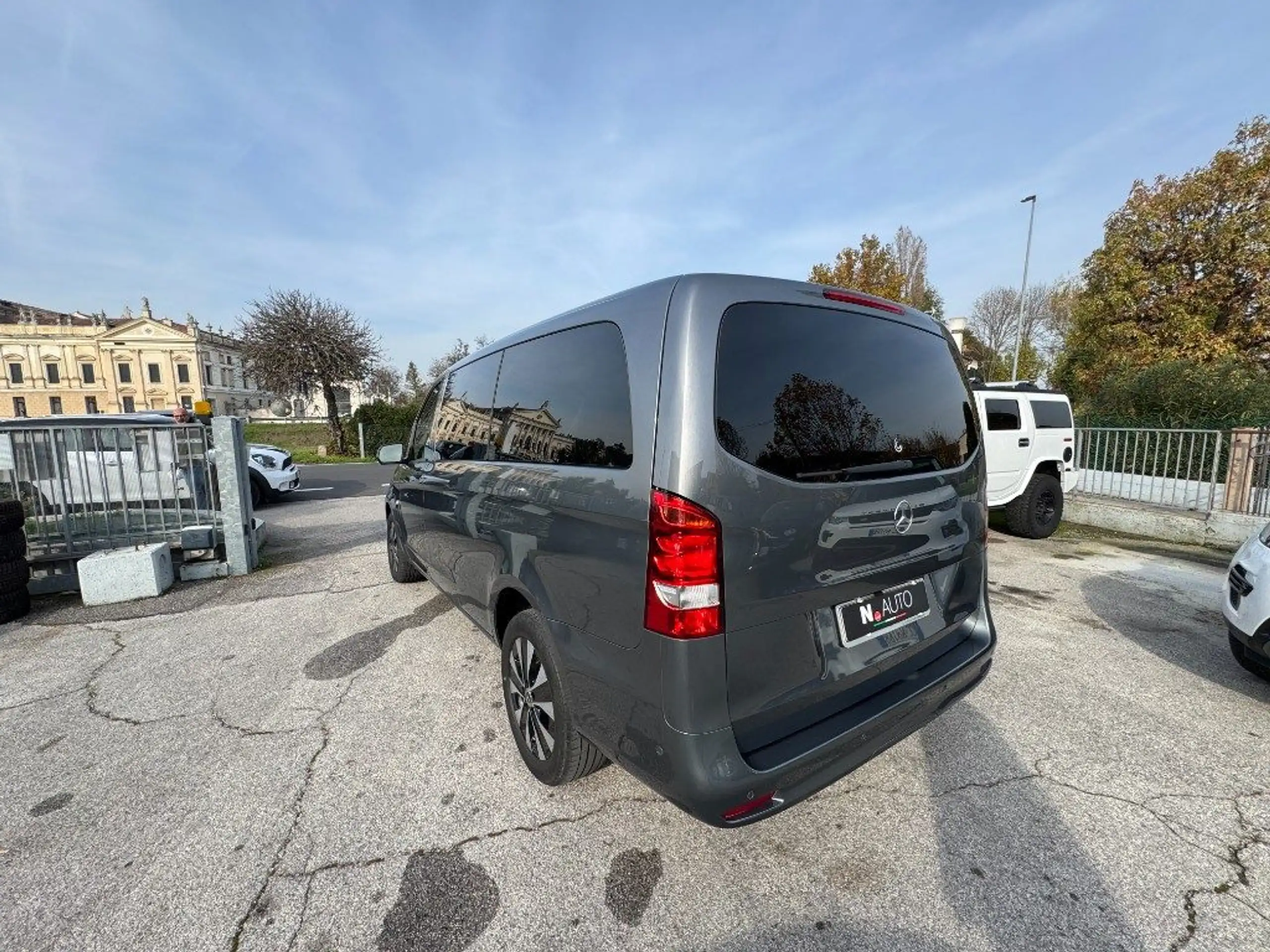 Mercedes-Benz - Vito