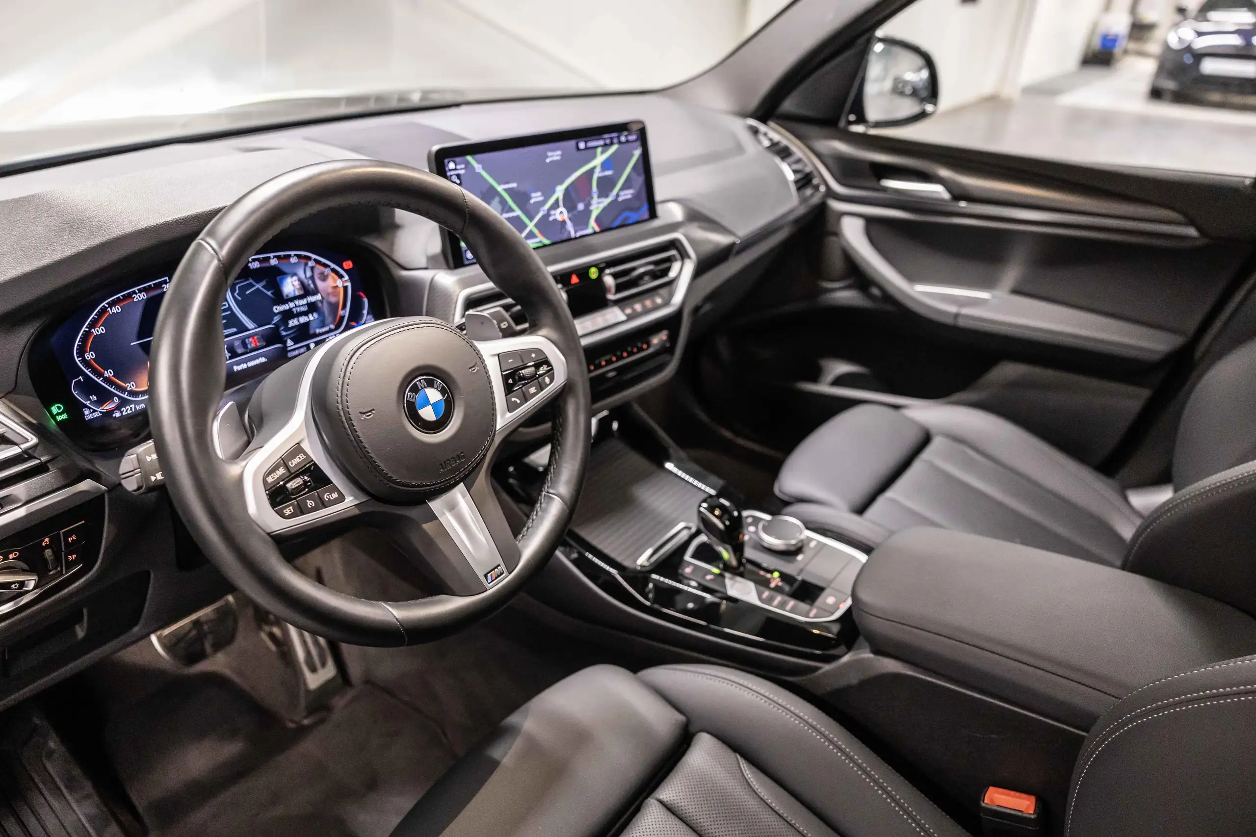 BMW - X3