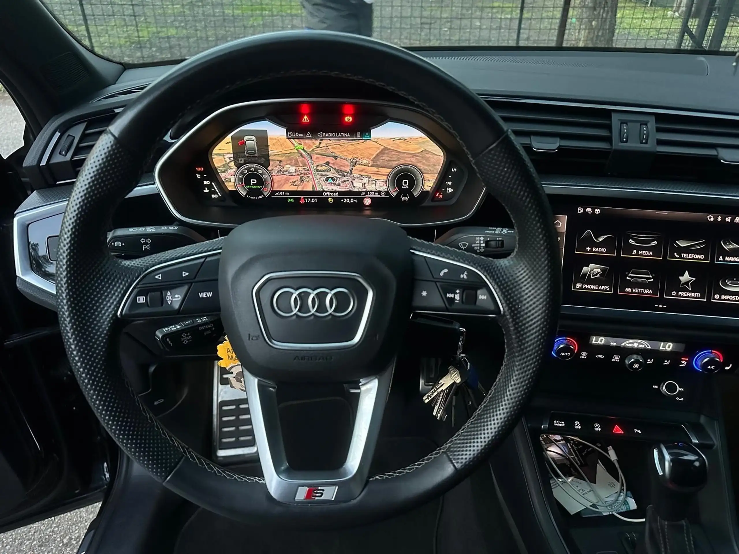 Audi - Q3