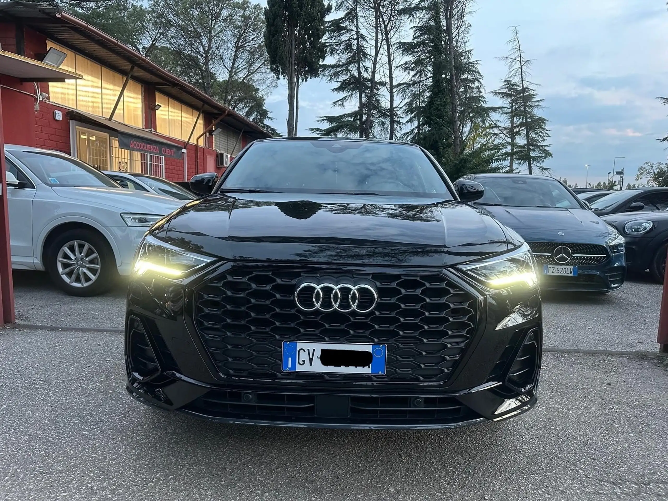 Audi - Q3