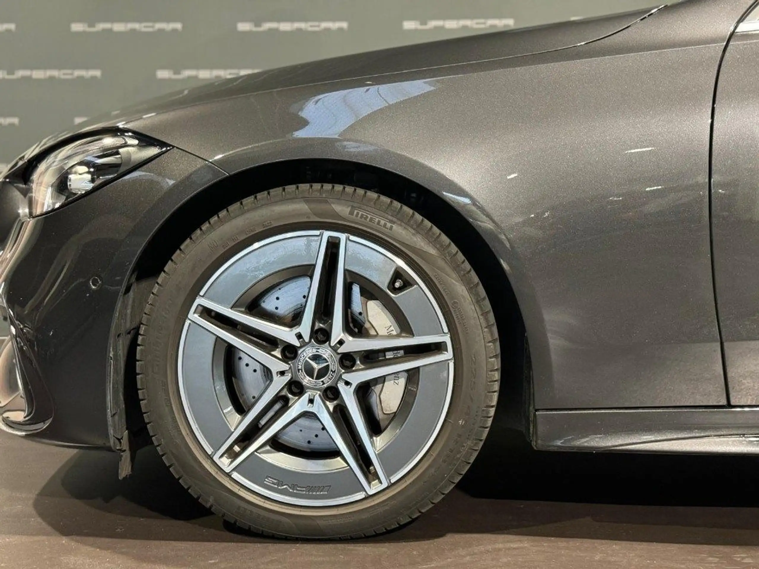 Mercedes-Benz - C 220