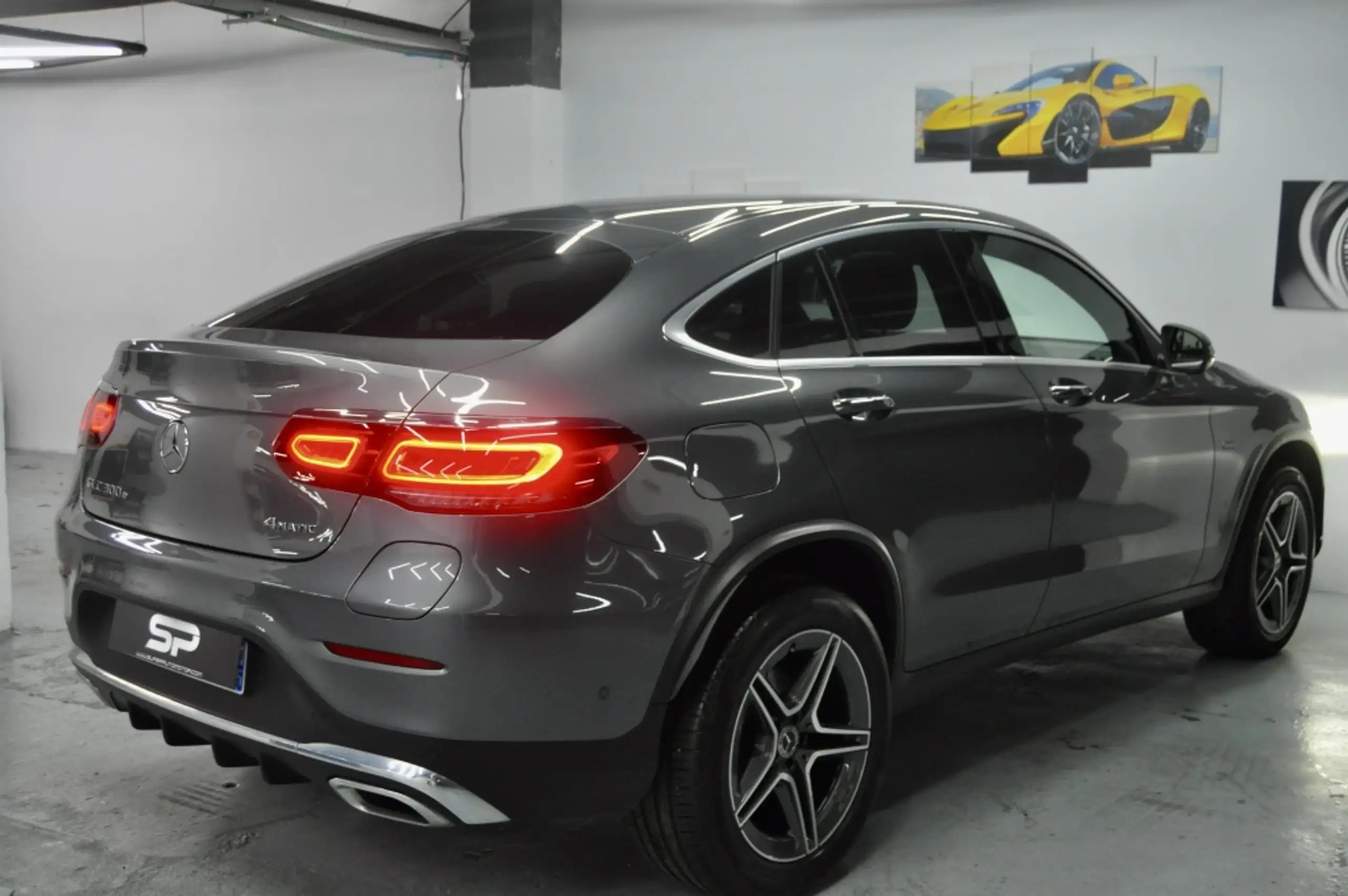 Mercedes-Benz - GLC 300