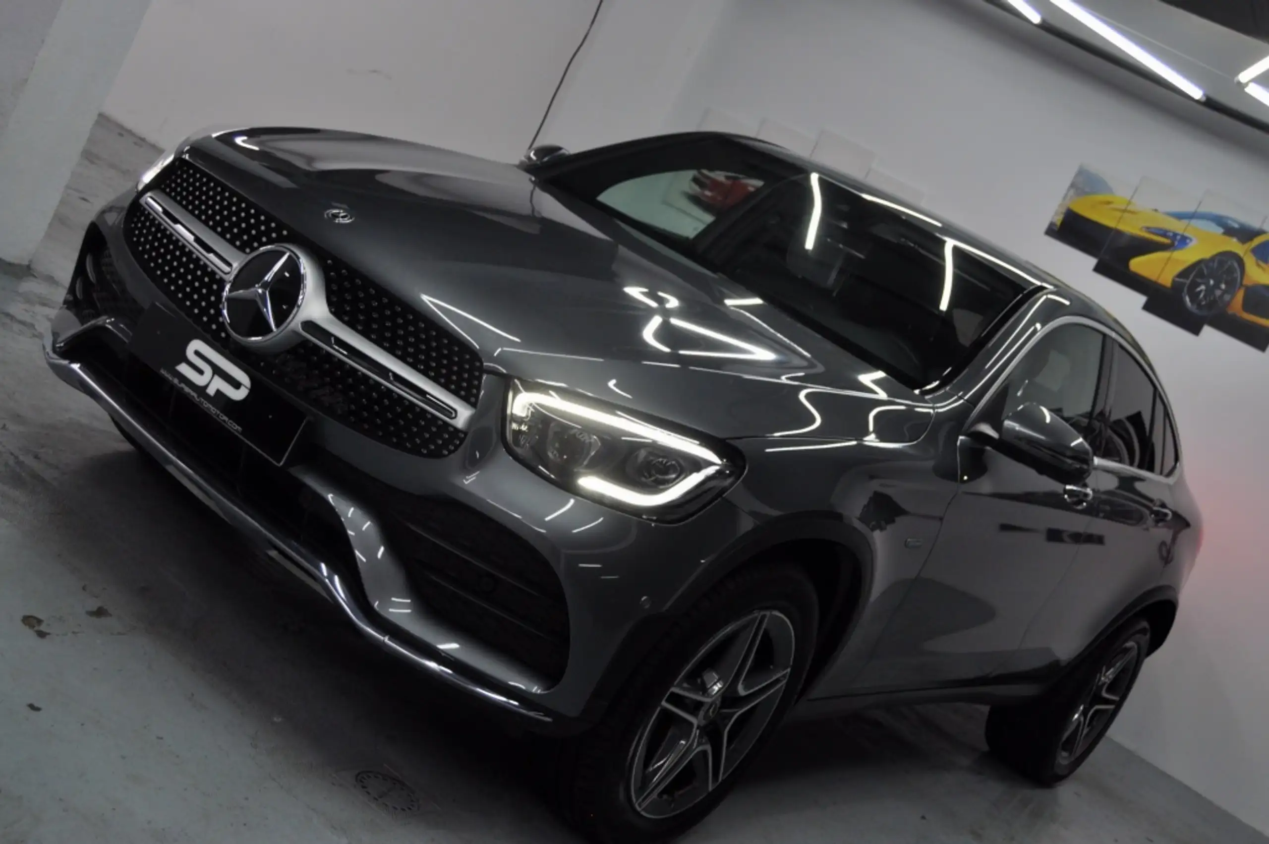 Mercedes-Benz - GLC 300