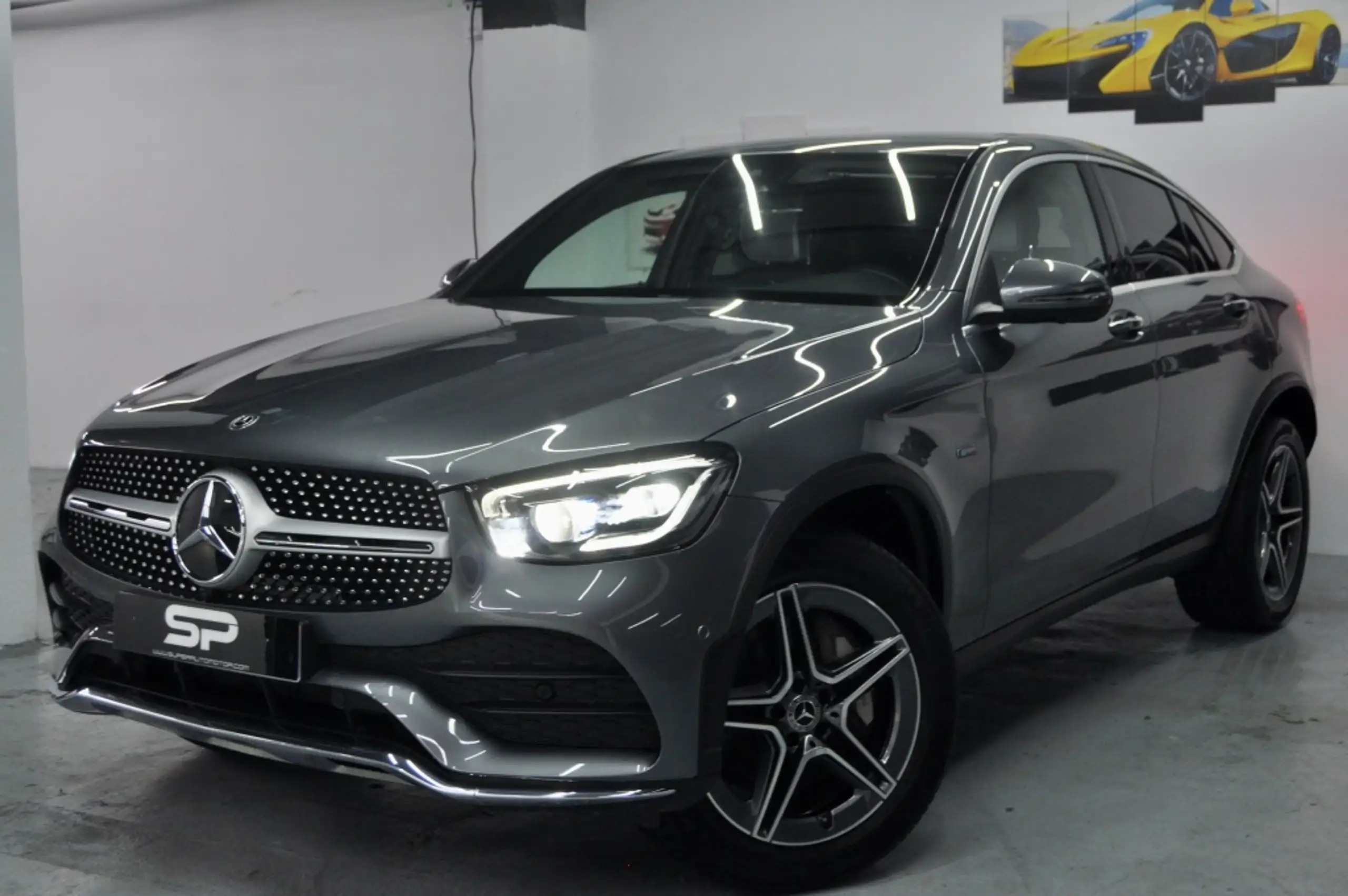 Mercedes-Benz - GLC 300