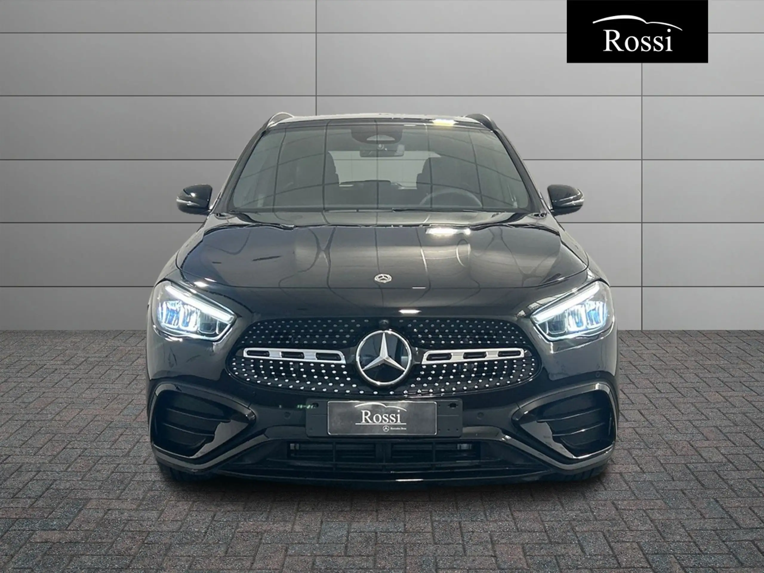 Mercedes-Benz - GLA 200