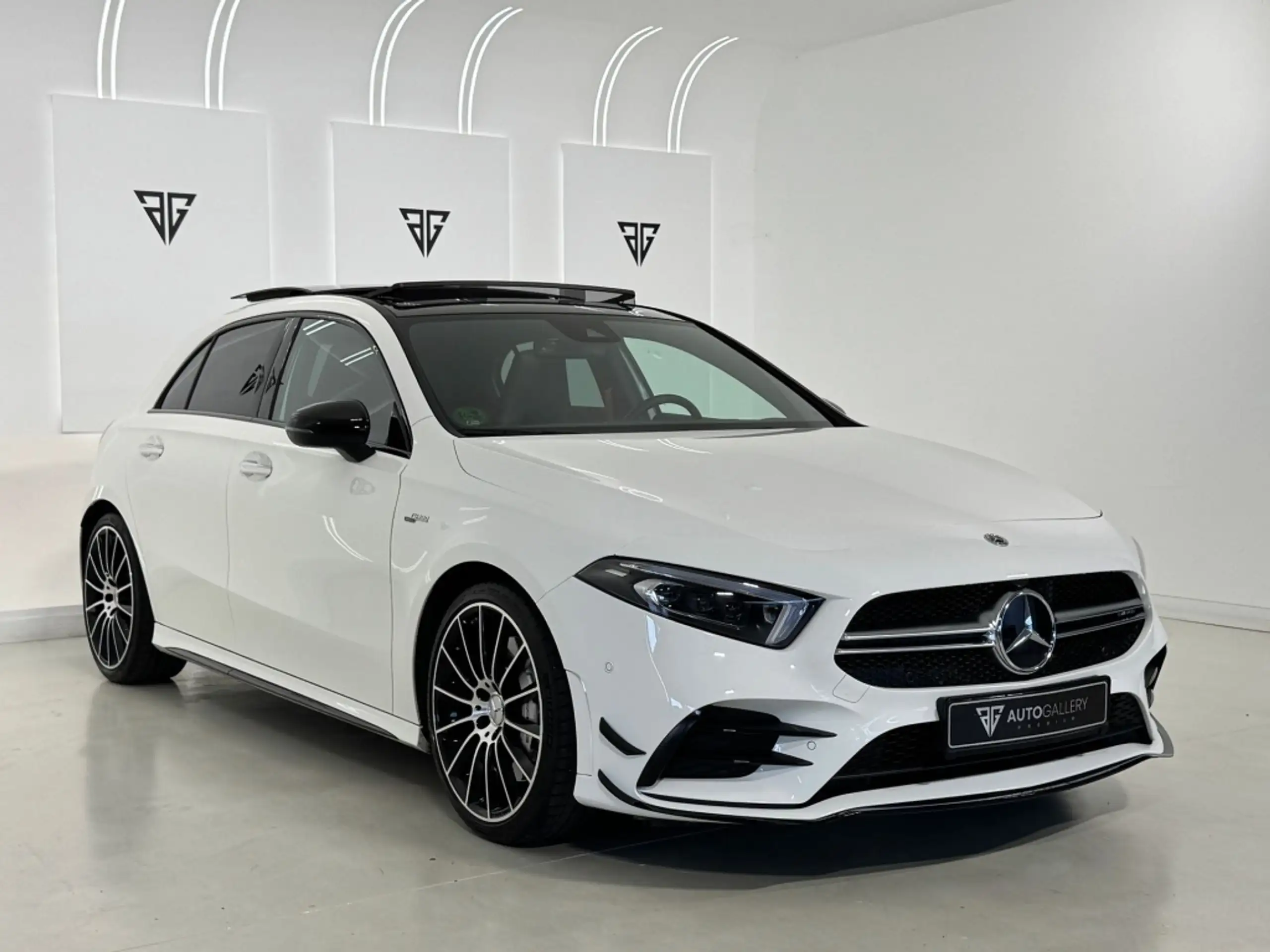 Mercedes-Benz - A 35 AMG