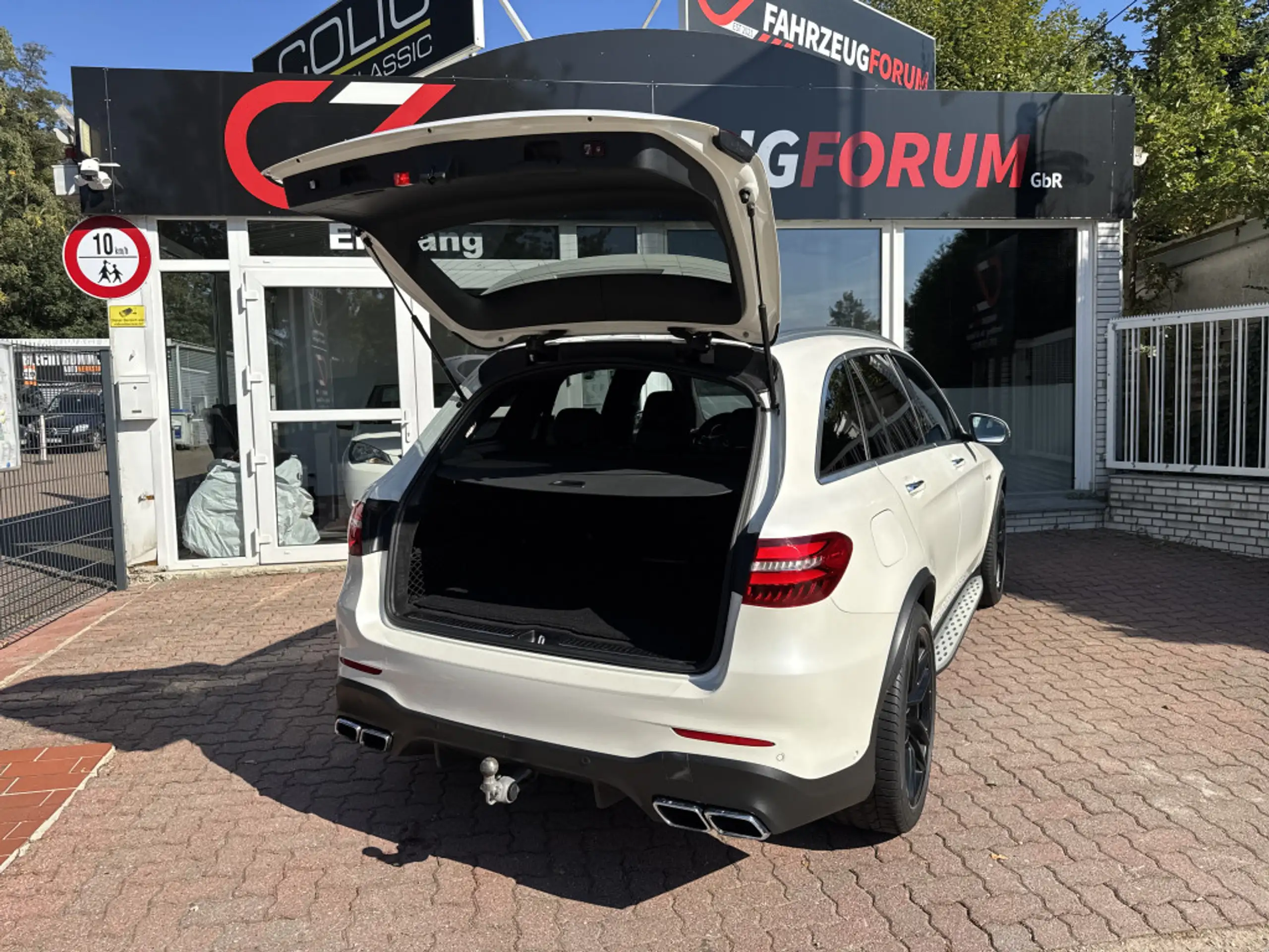 Mercedes-Benz - GLC 63 AMG