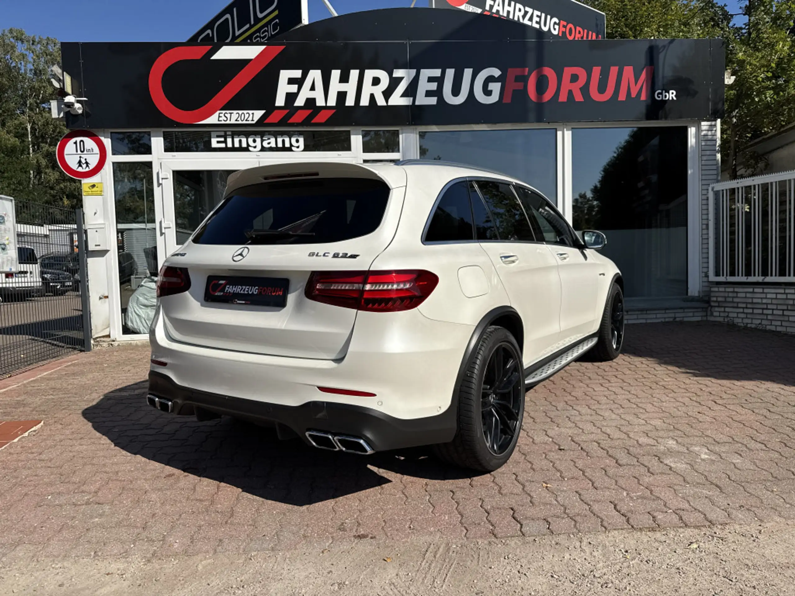 Mercedes-Benz - GLC 63 AMG