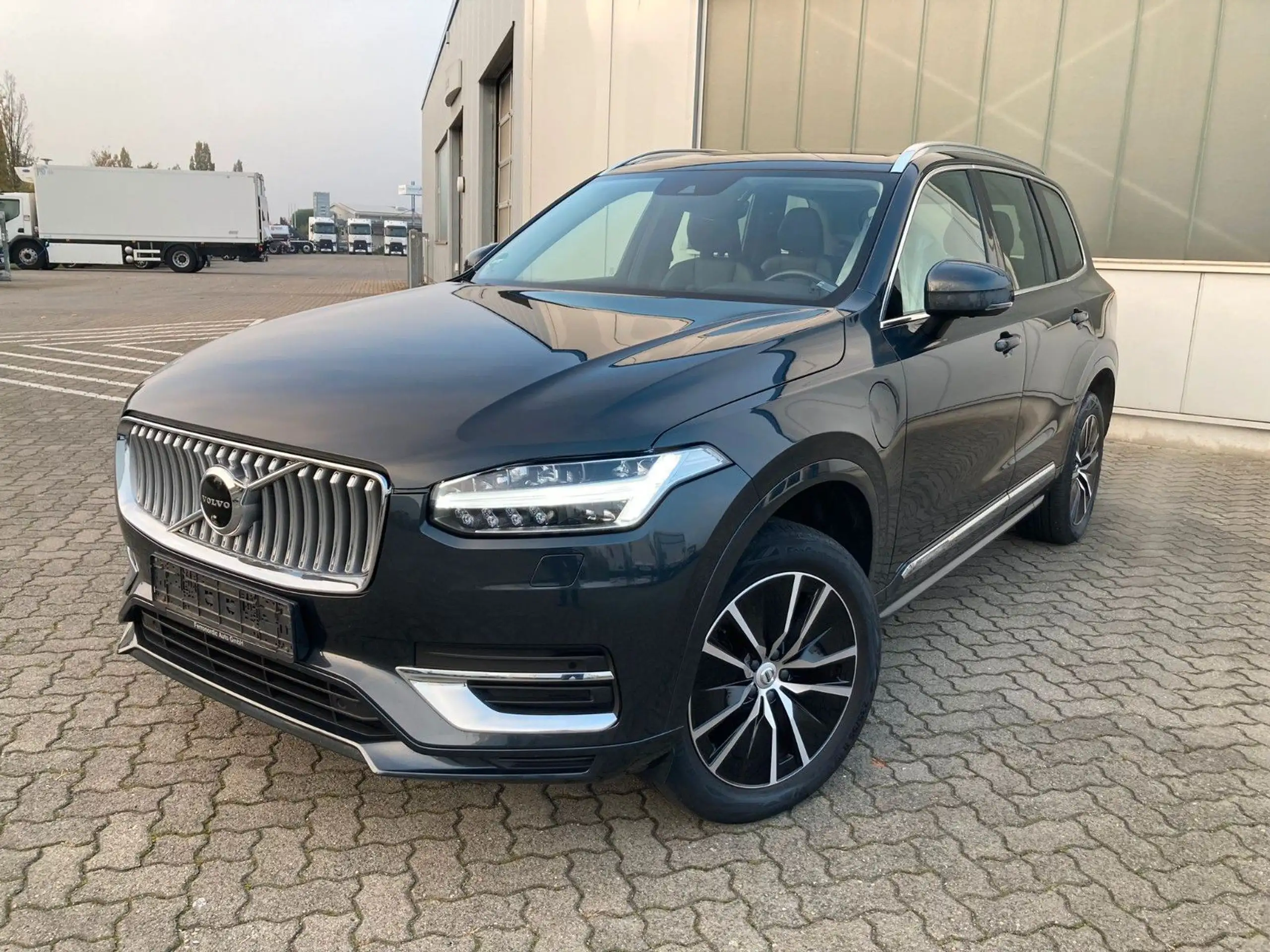 Volvo - XC90