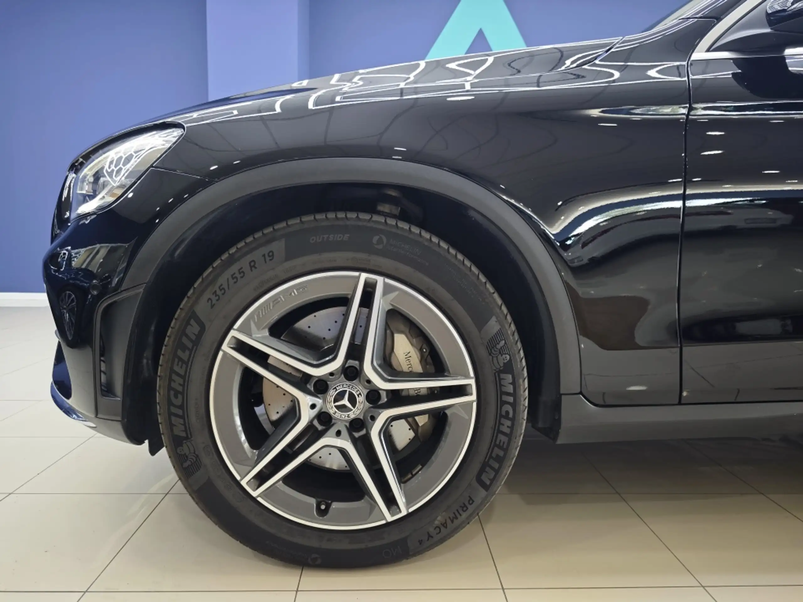 Mercedes-Benz - GLC 220