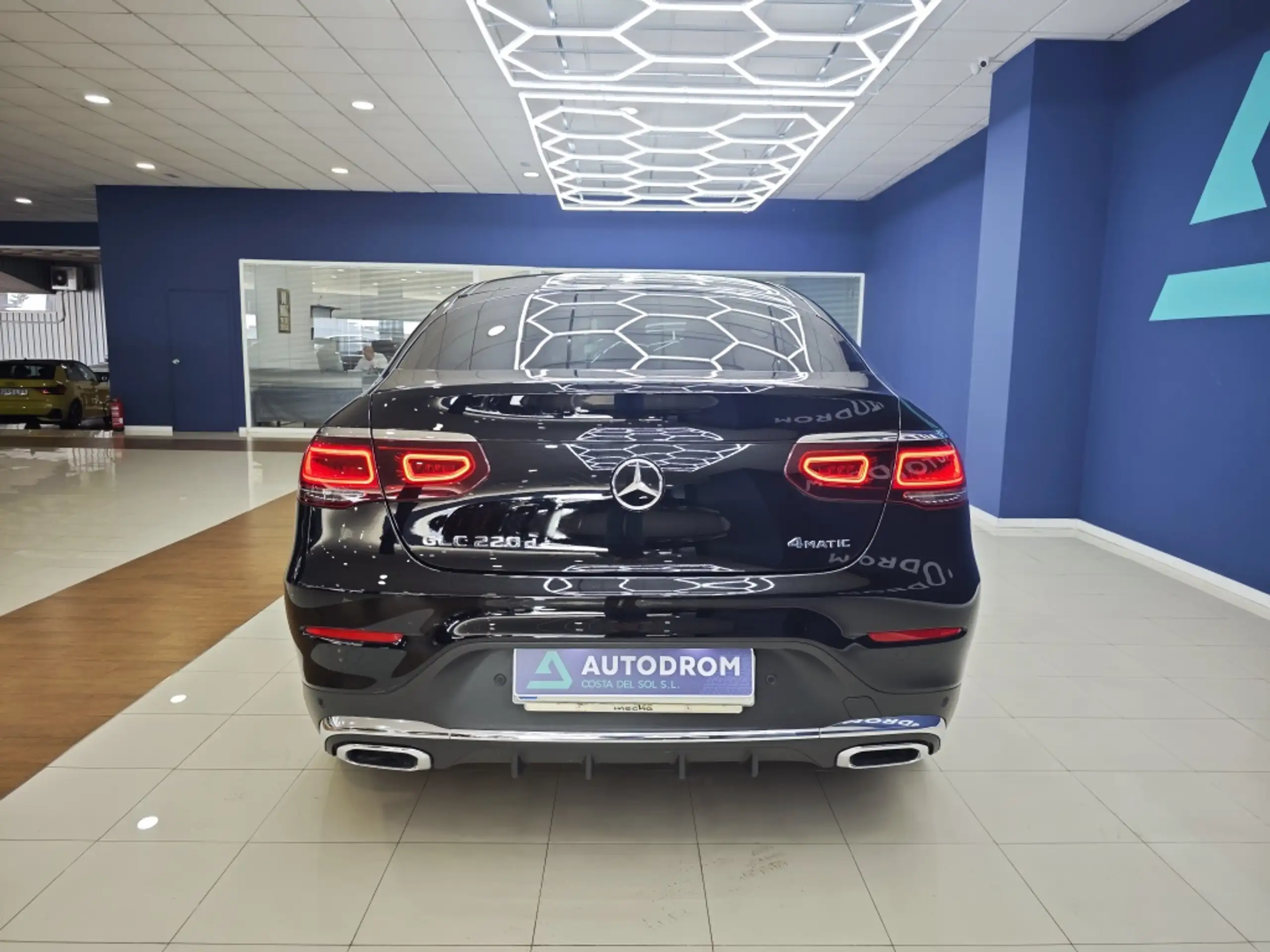 Mercedes-Benz - GLC 220