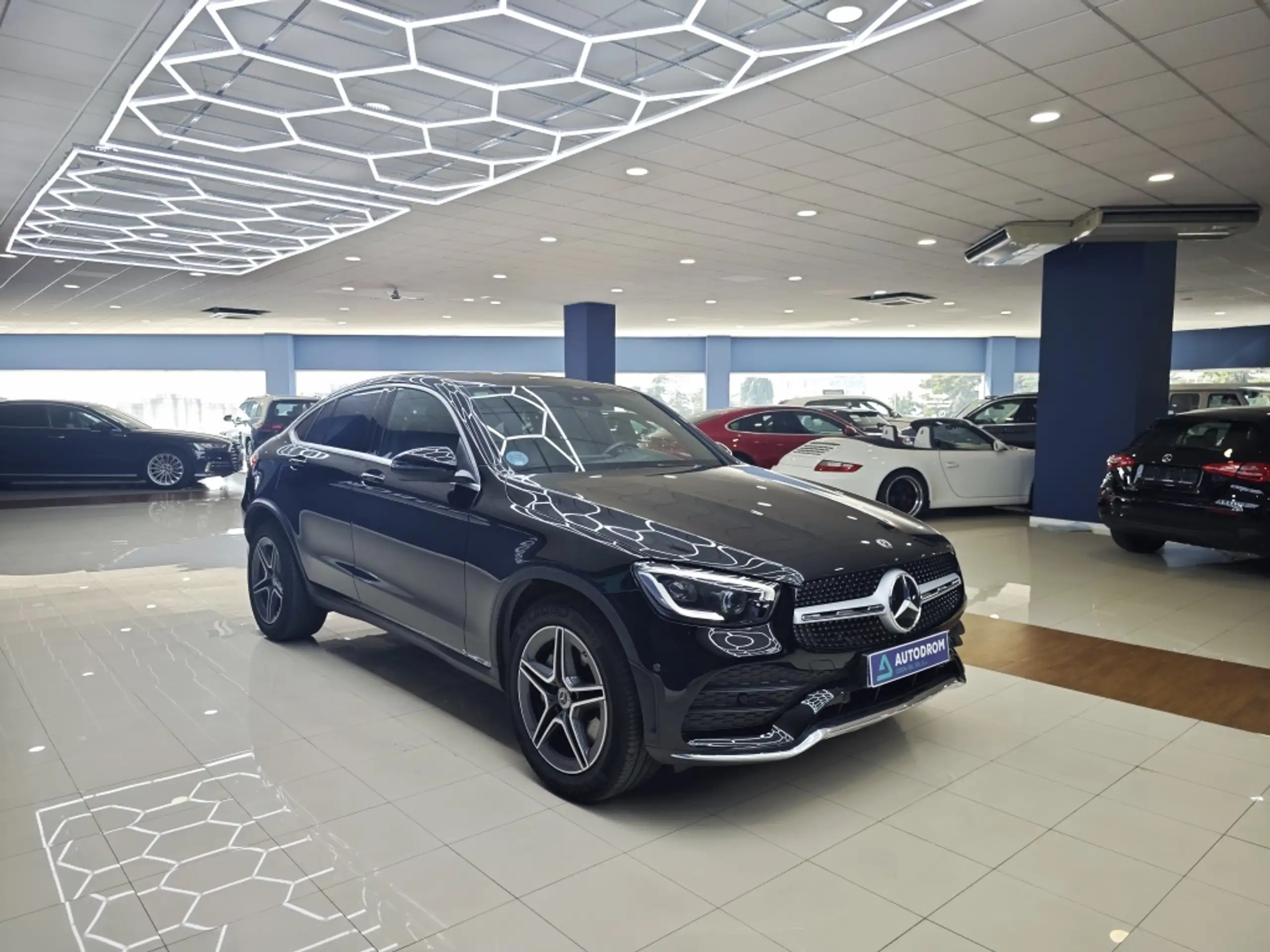 Mercedes-Benz - GLC 220