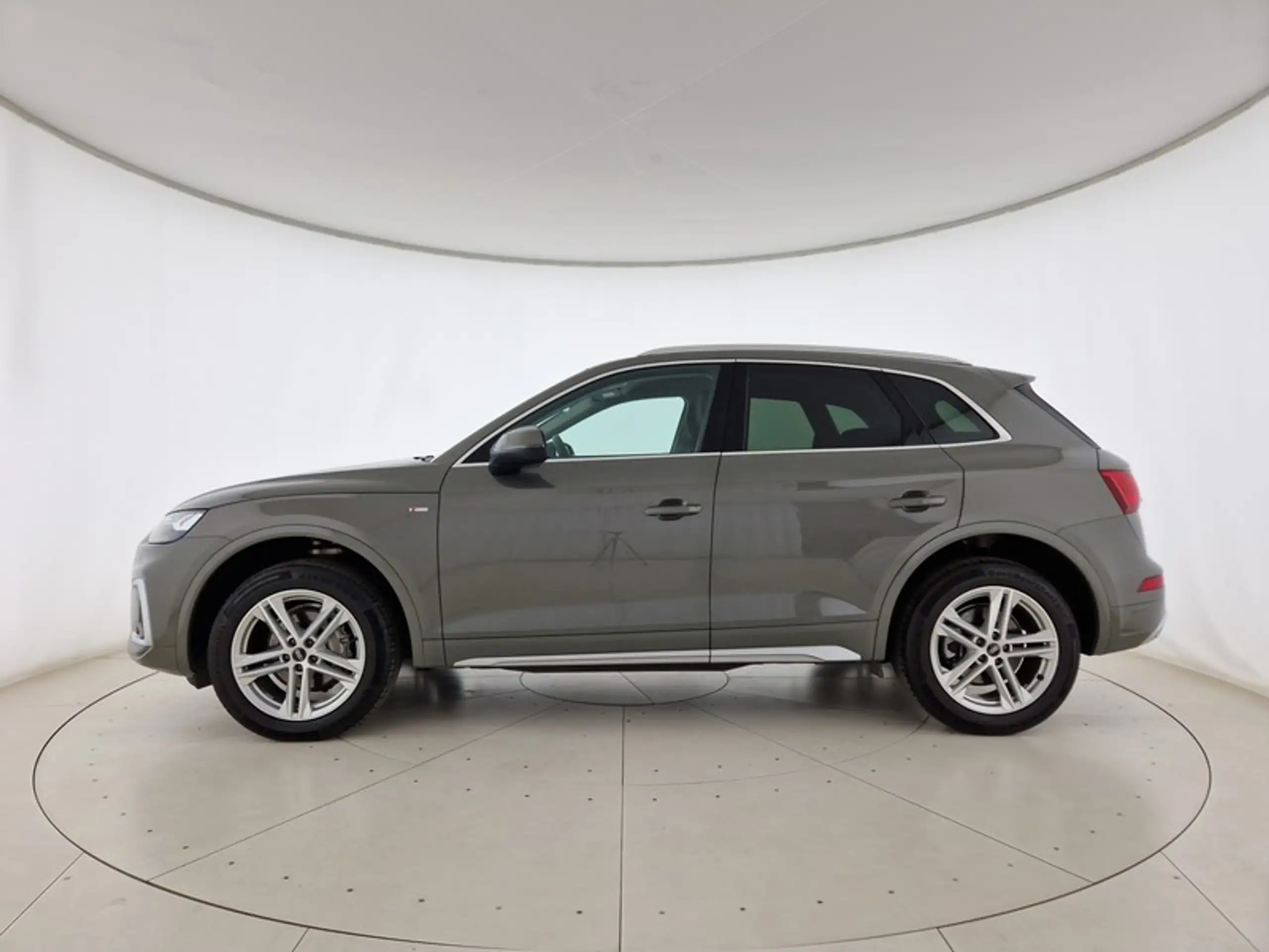 Audi - Q5