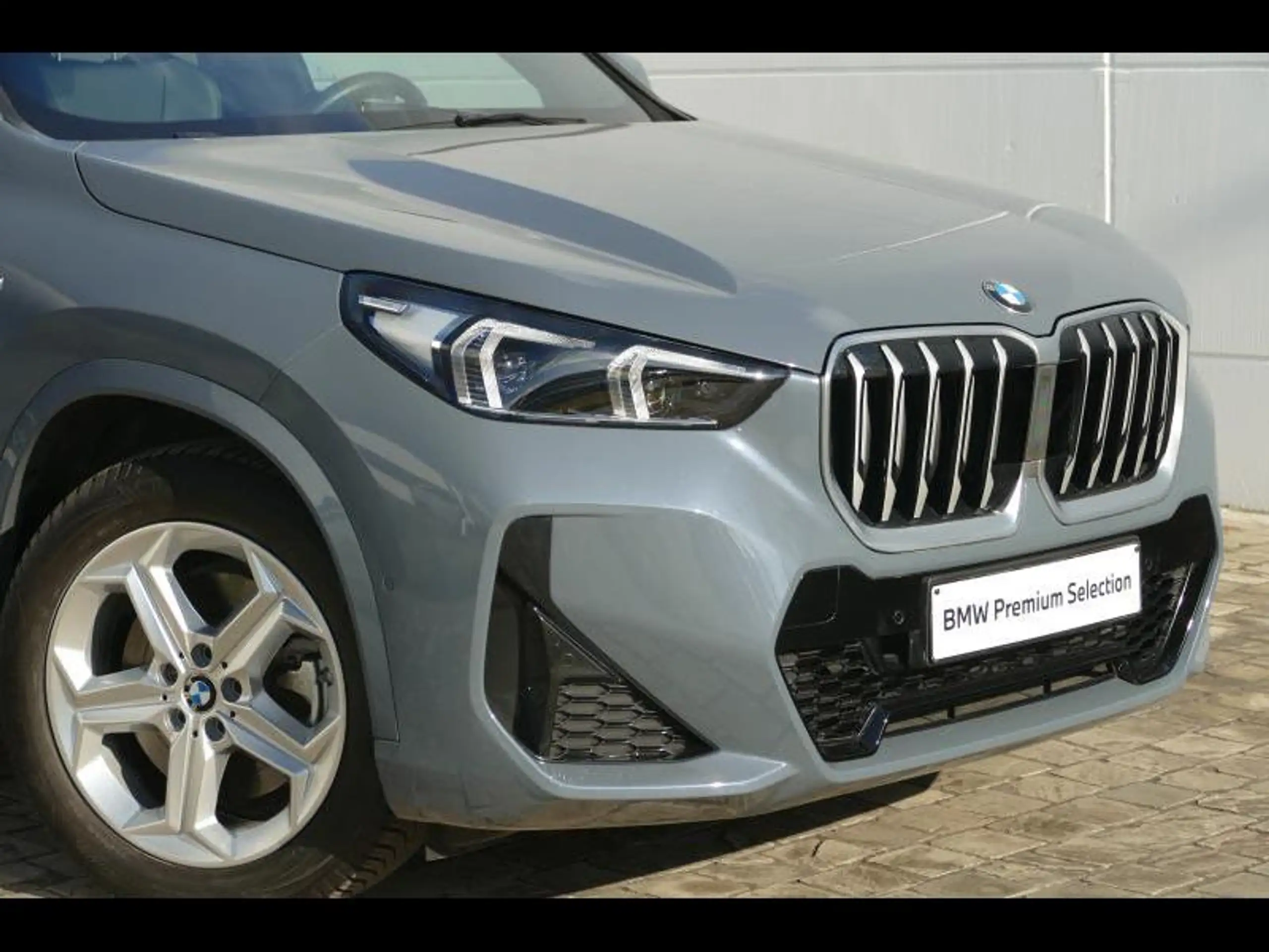 BMW - X1