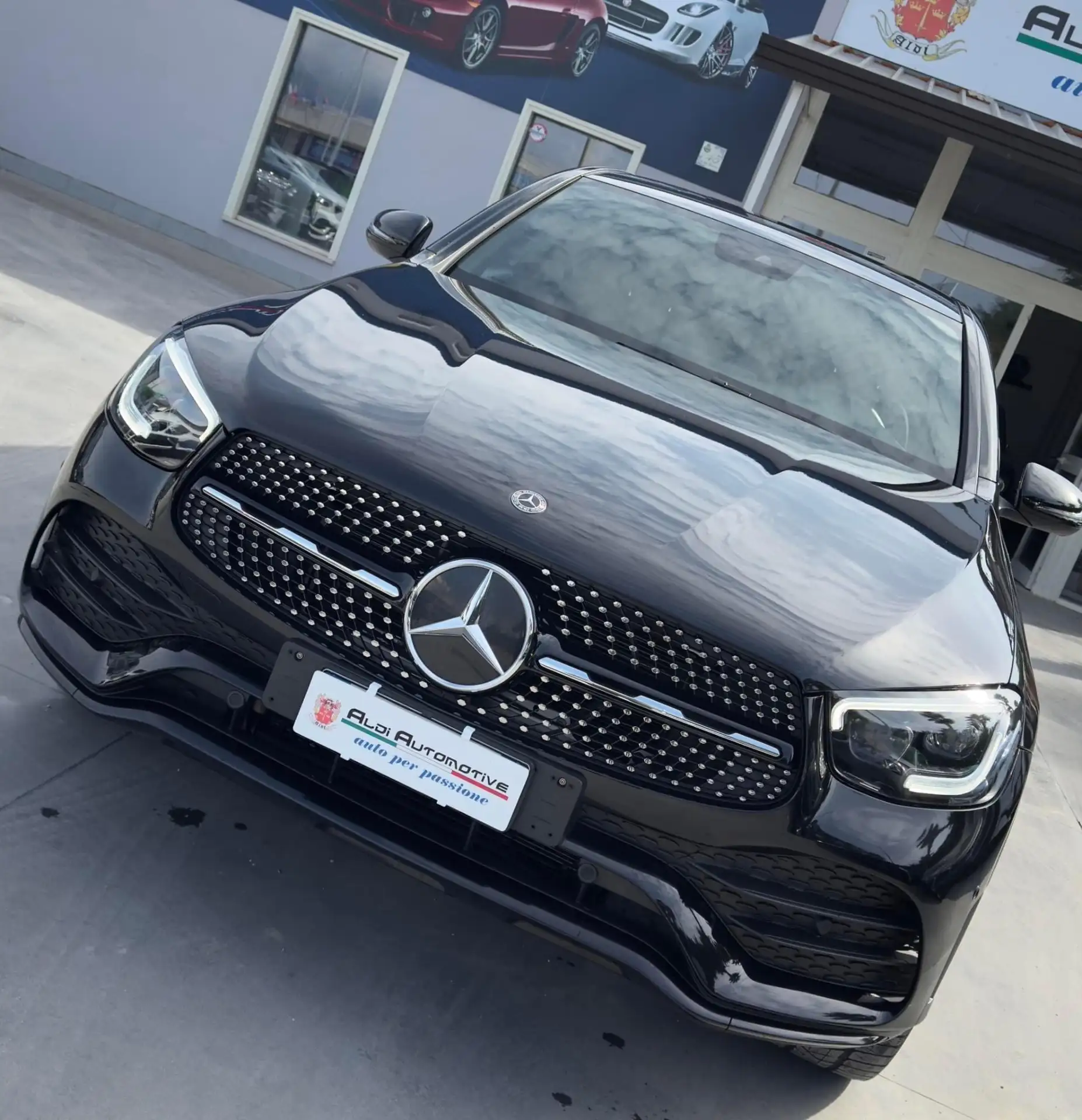 Mercedes-Benz - GLC 300