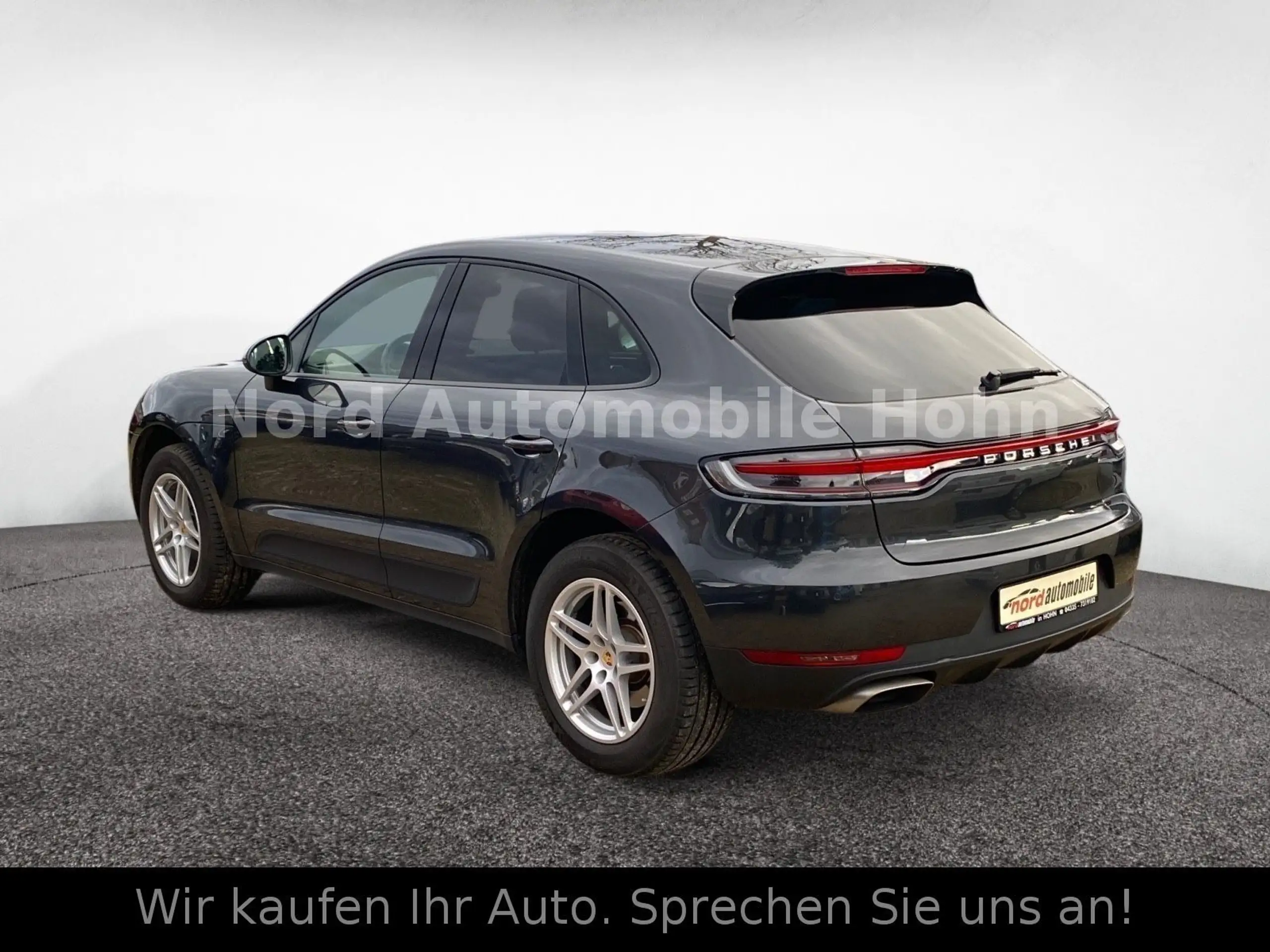 Porsche - Macan