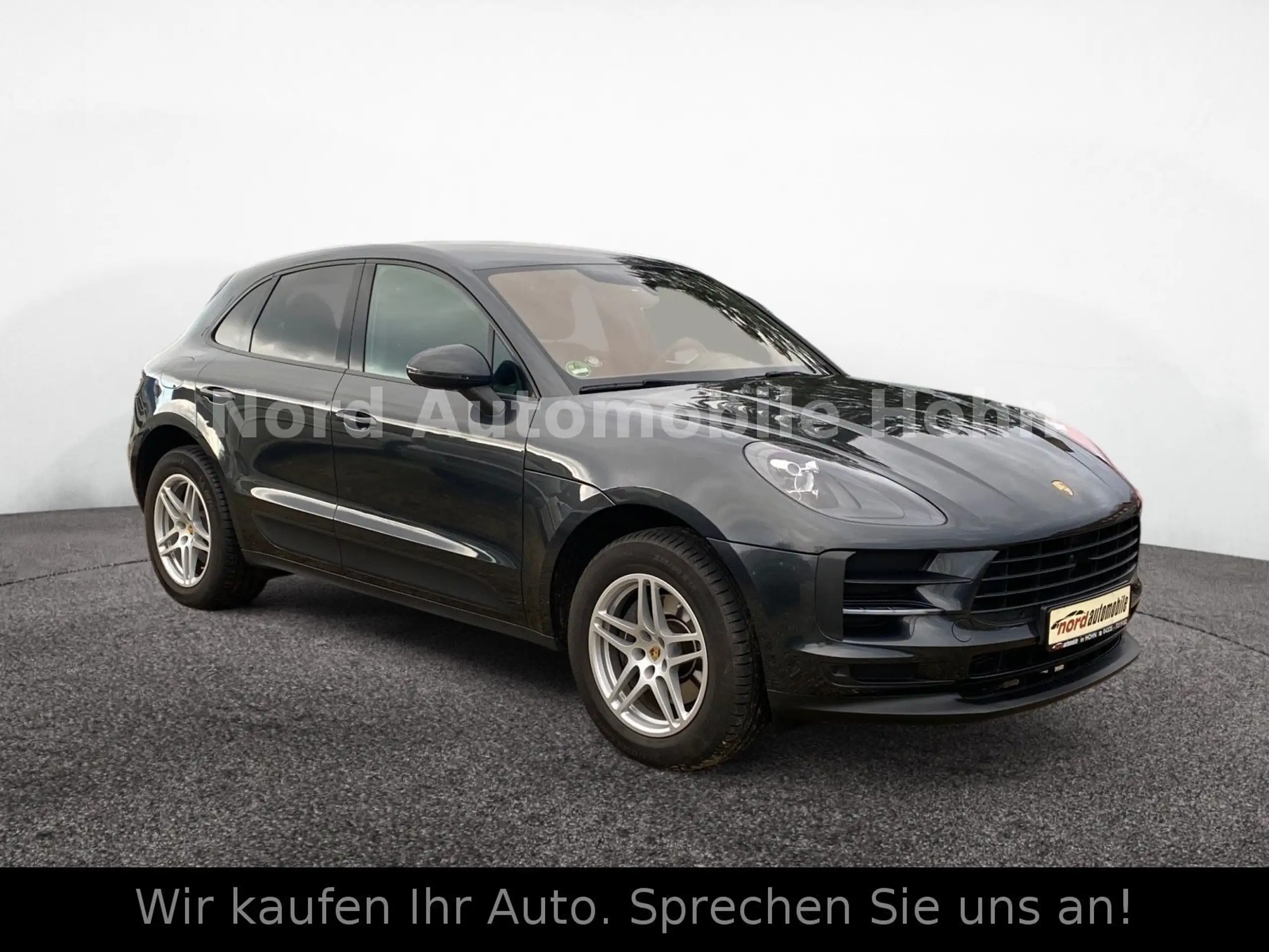 Porsche - Macan