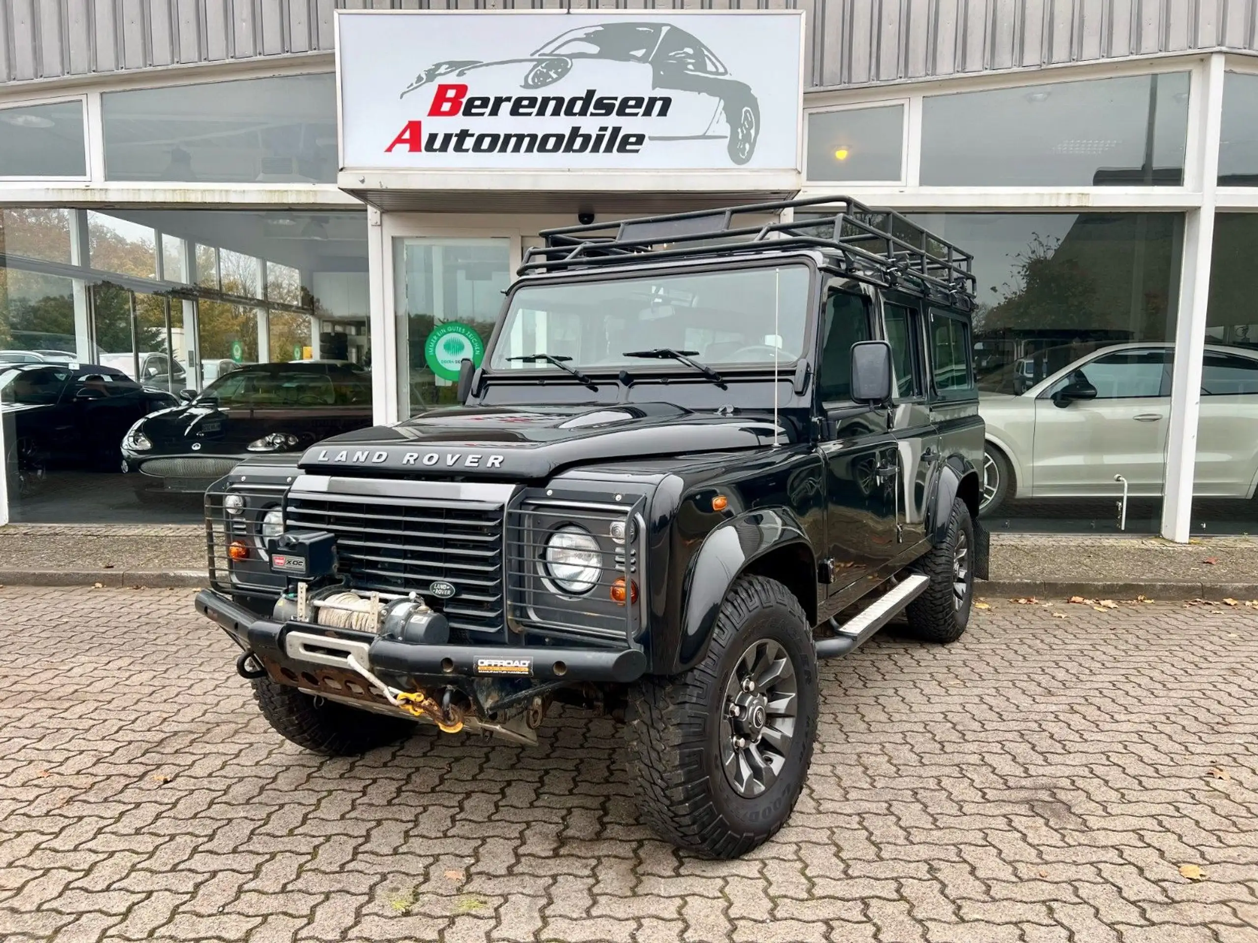 Land Rover Defender 2013