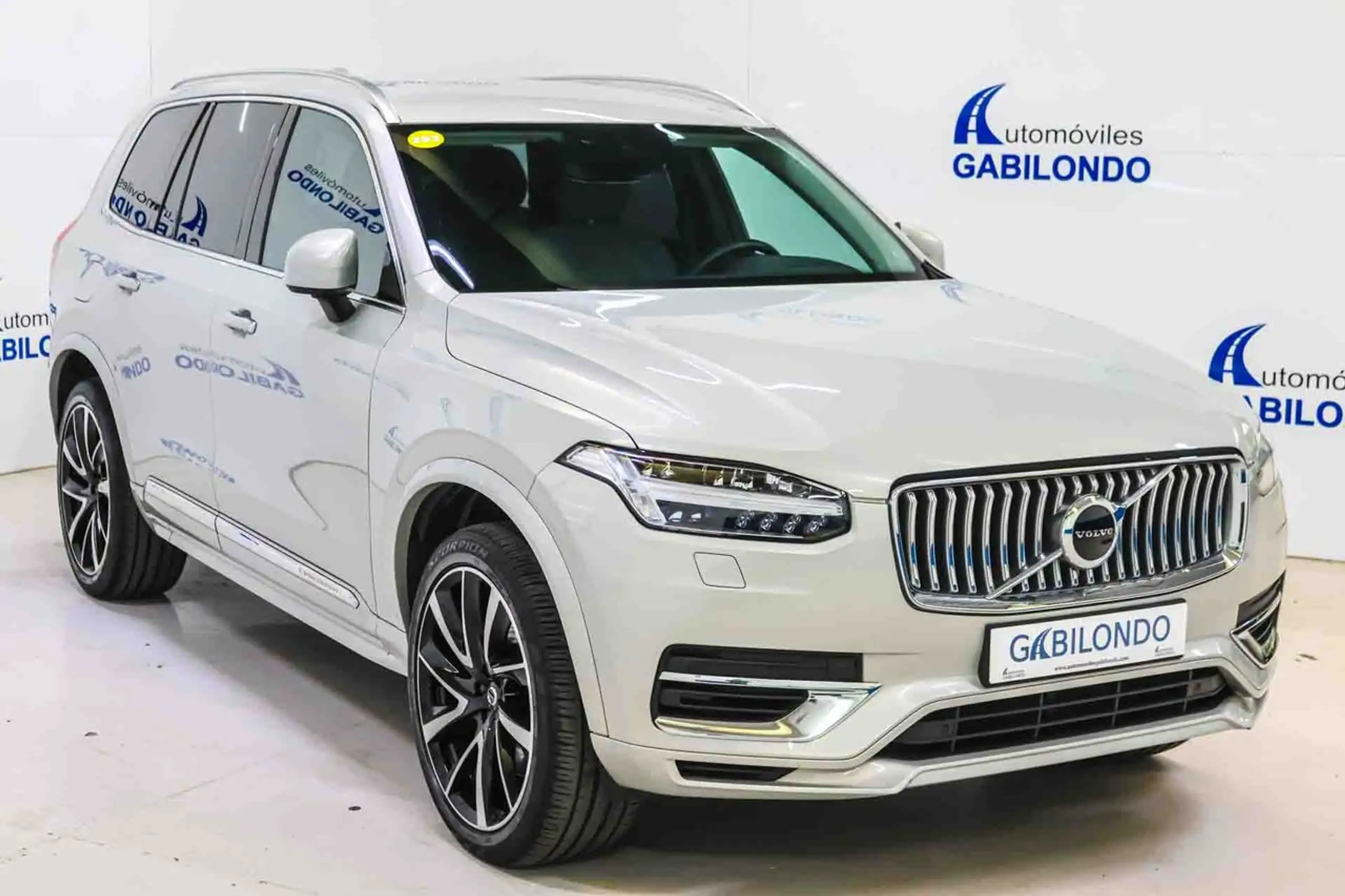 Volvo - XC90