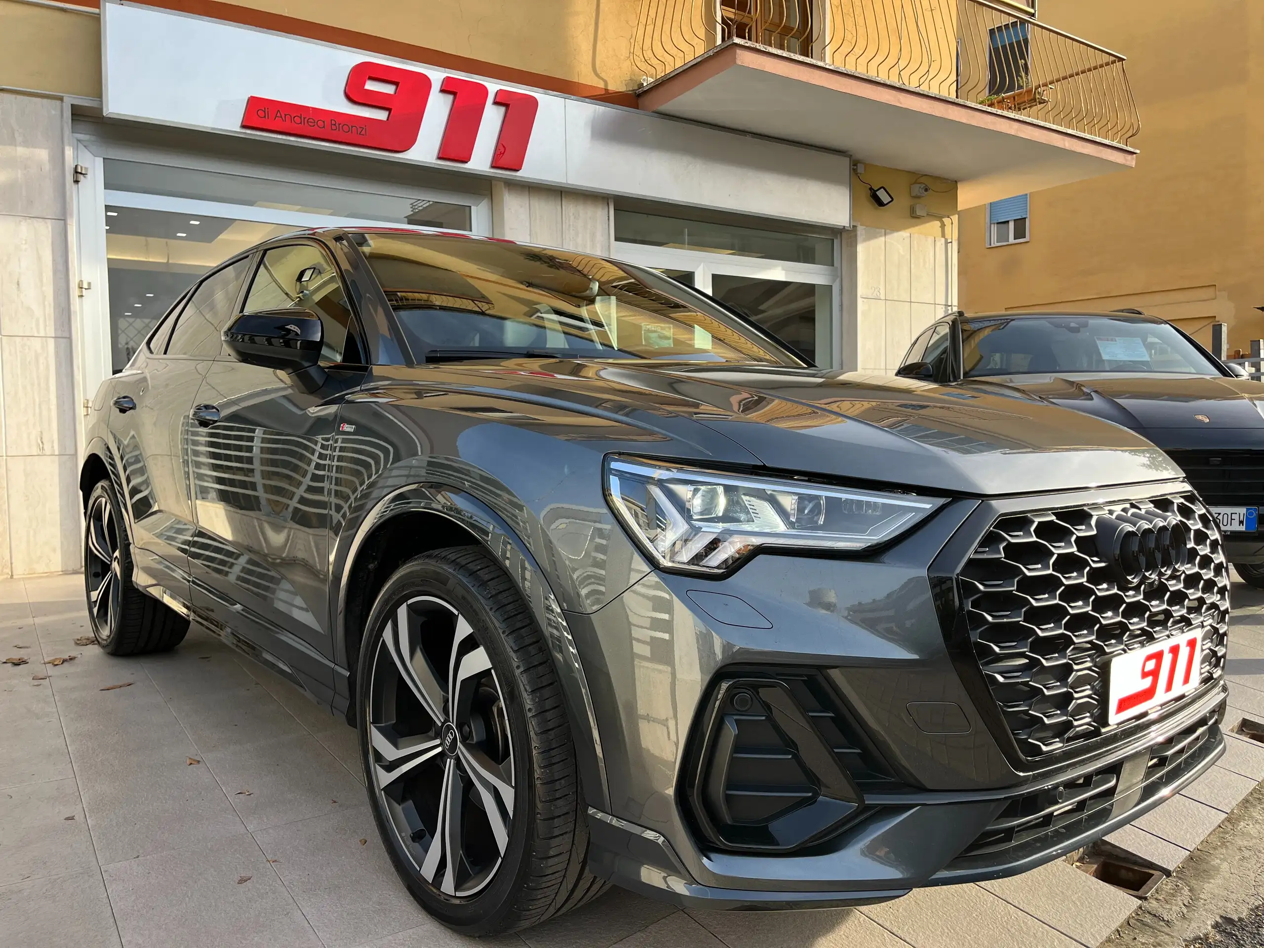 Audi - Q3