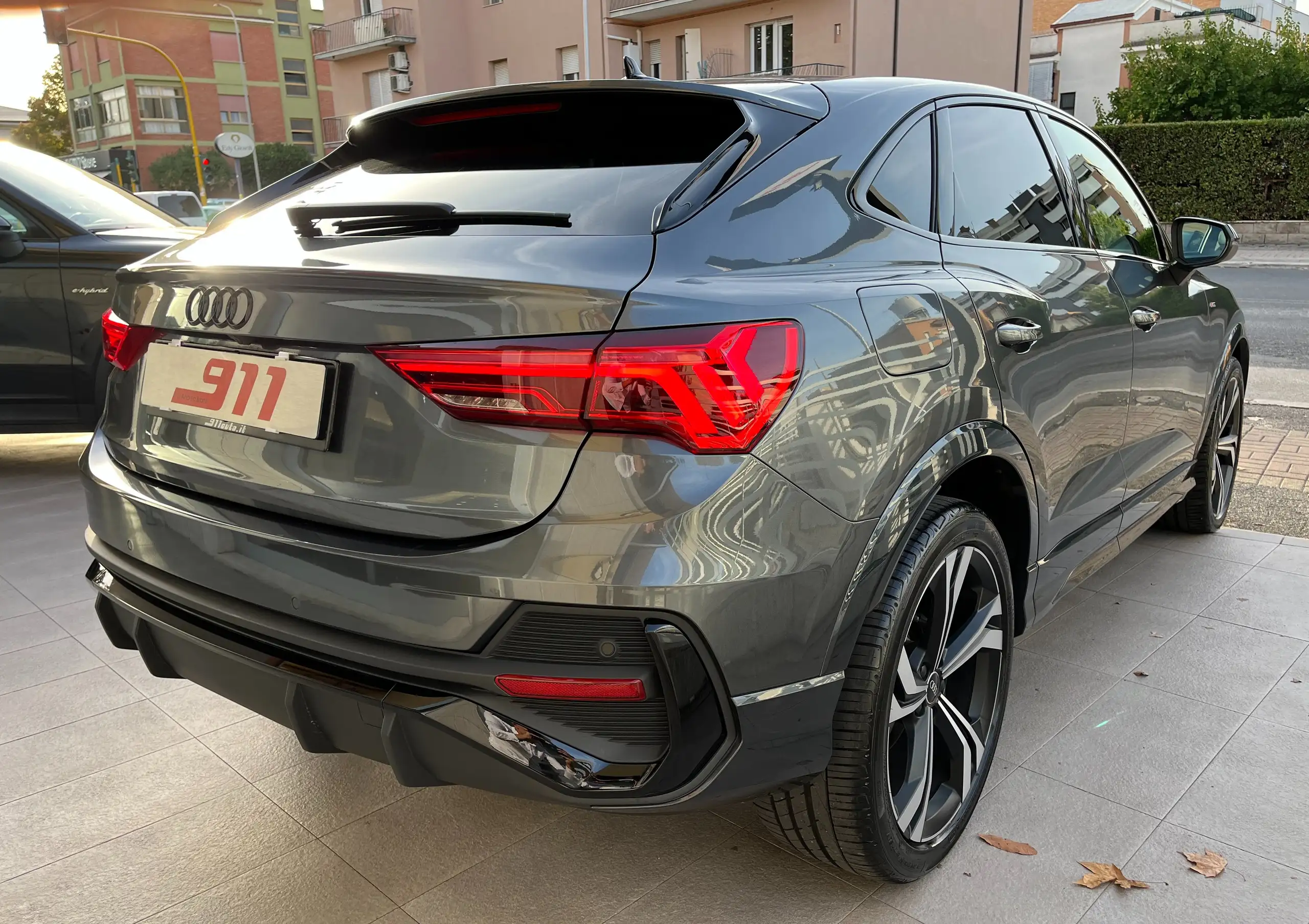 Audi - Q3