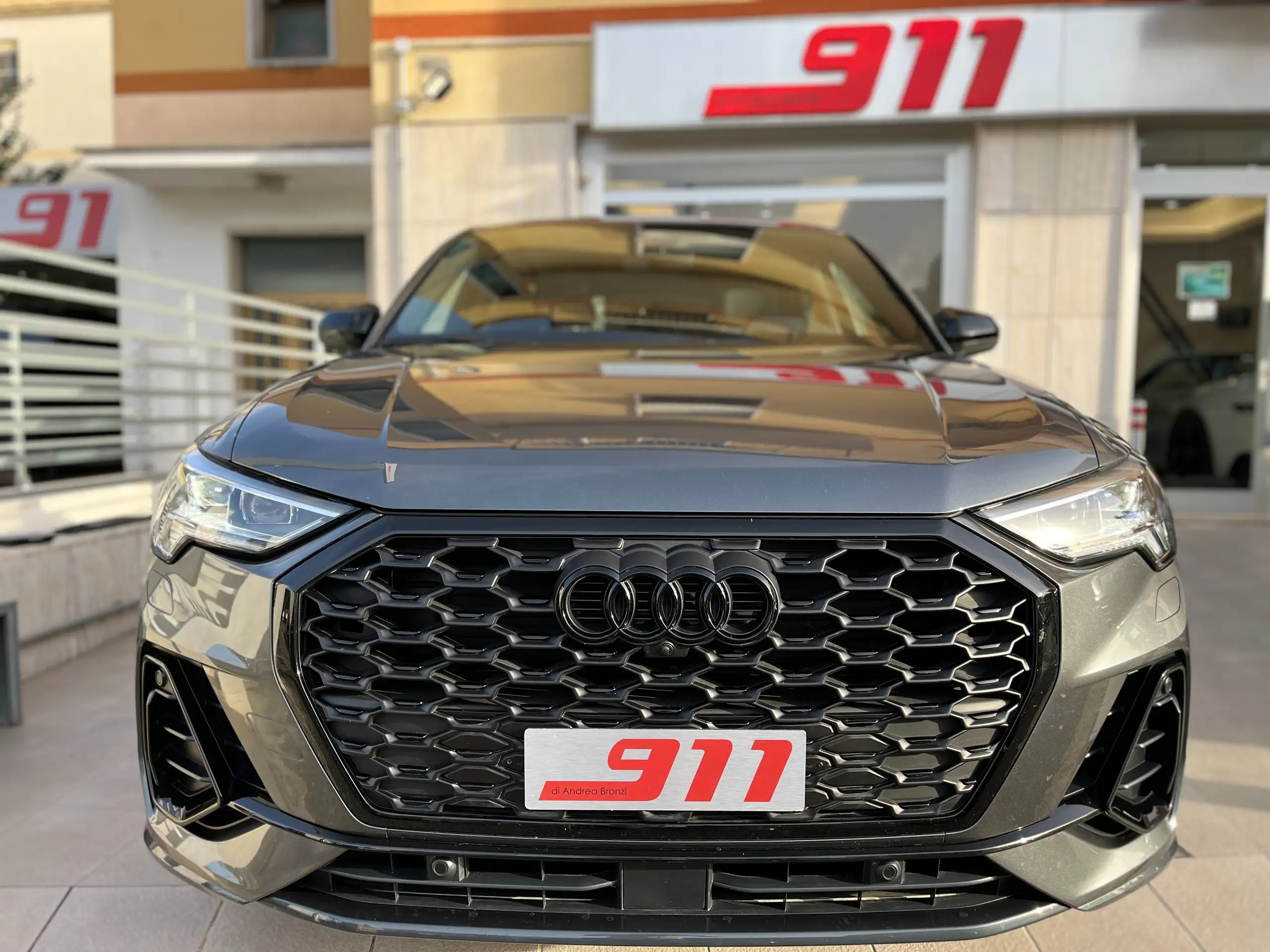 Audi - Q3