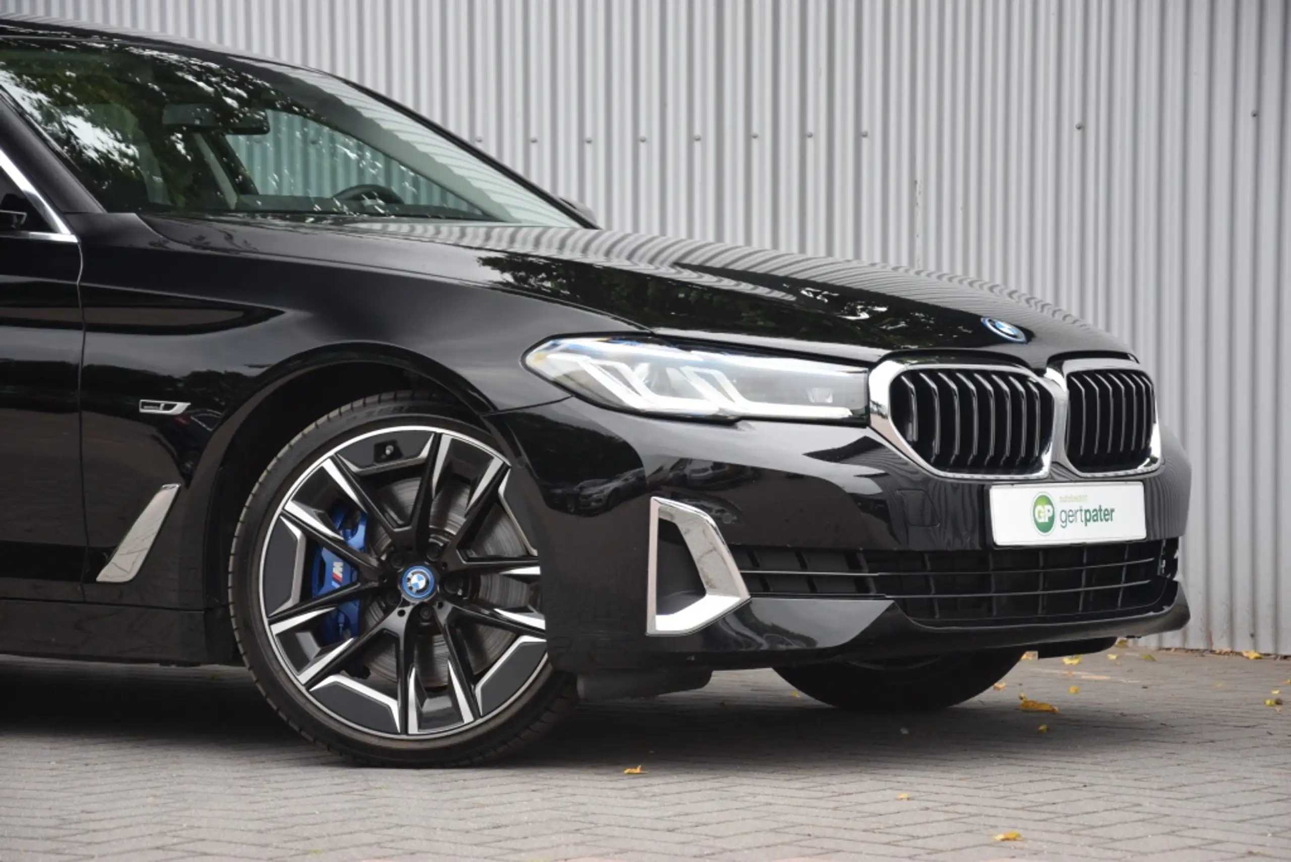 BMW - 545