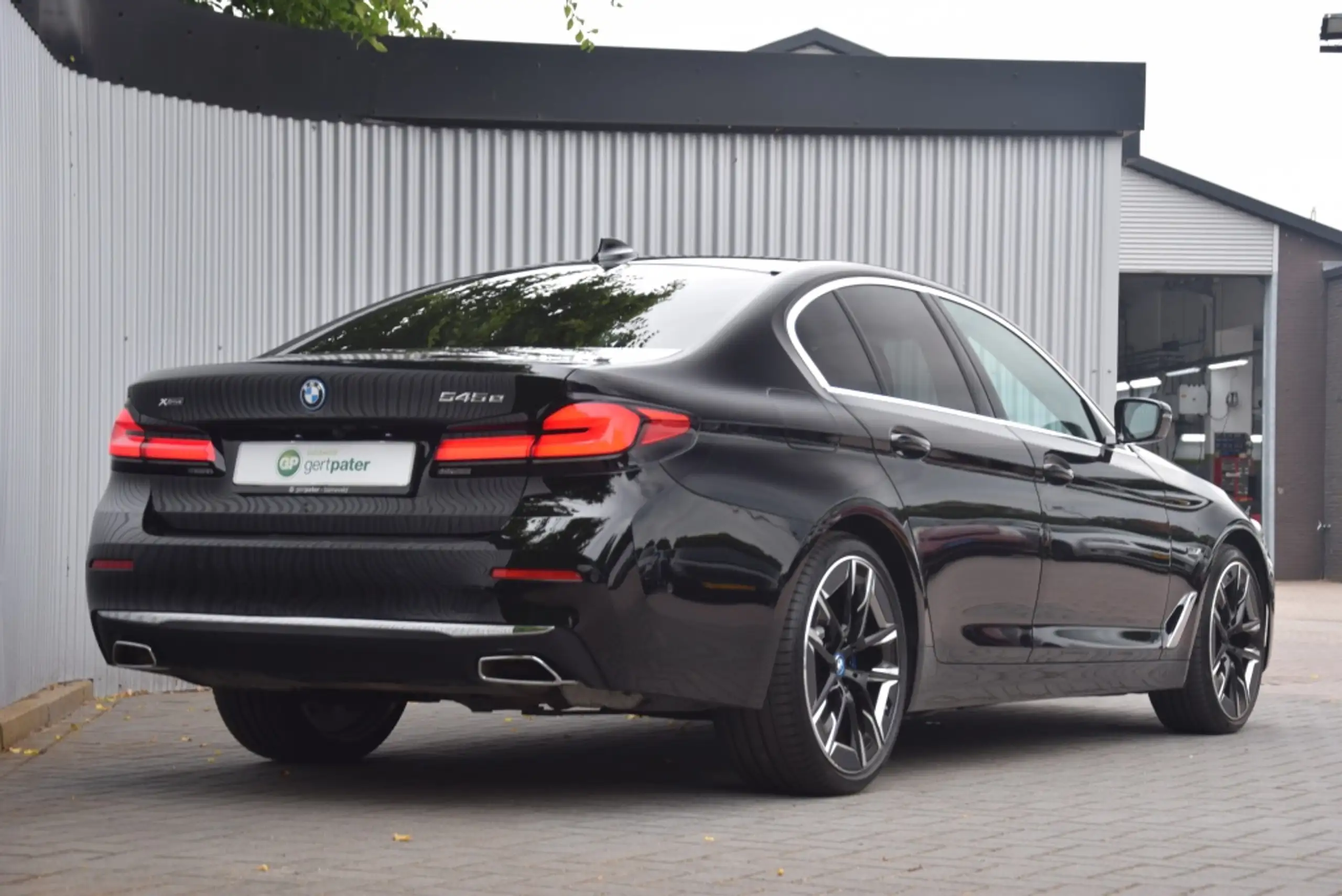 BMW - 545