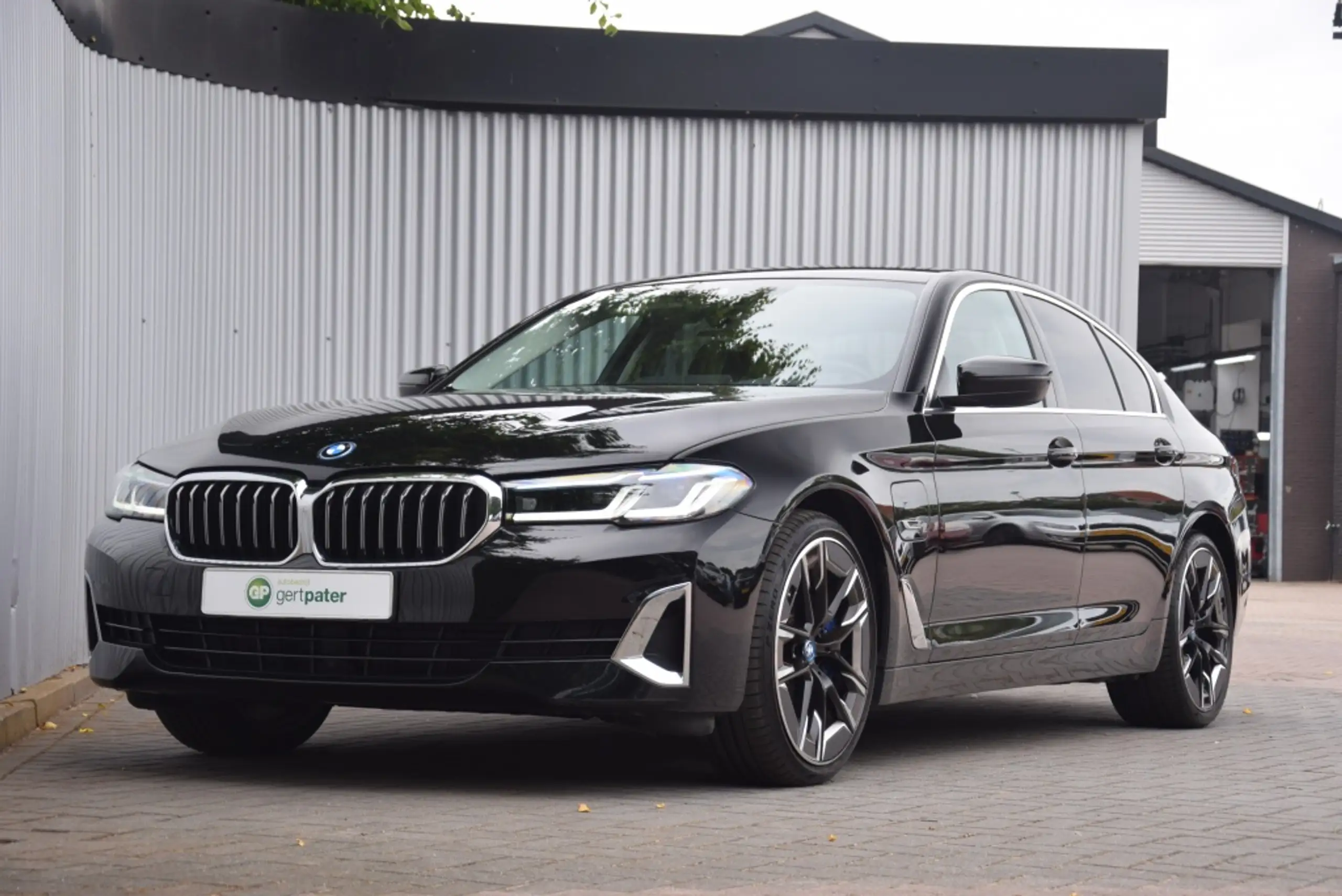 BMW - 545