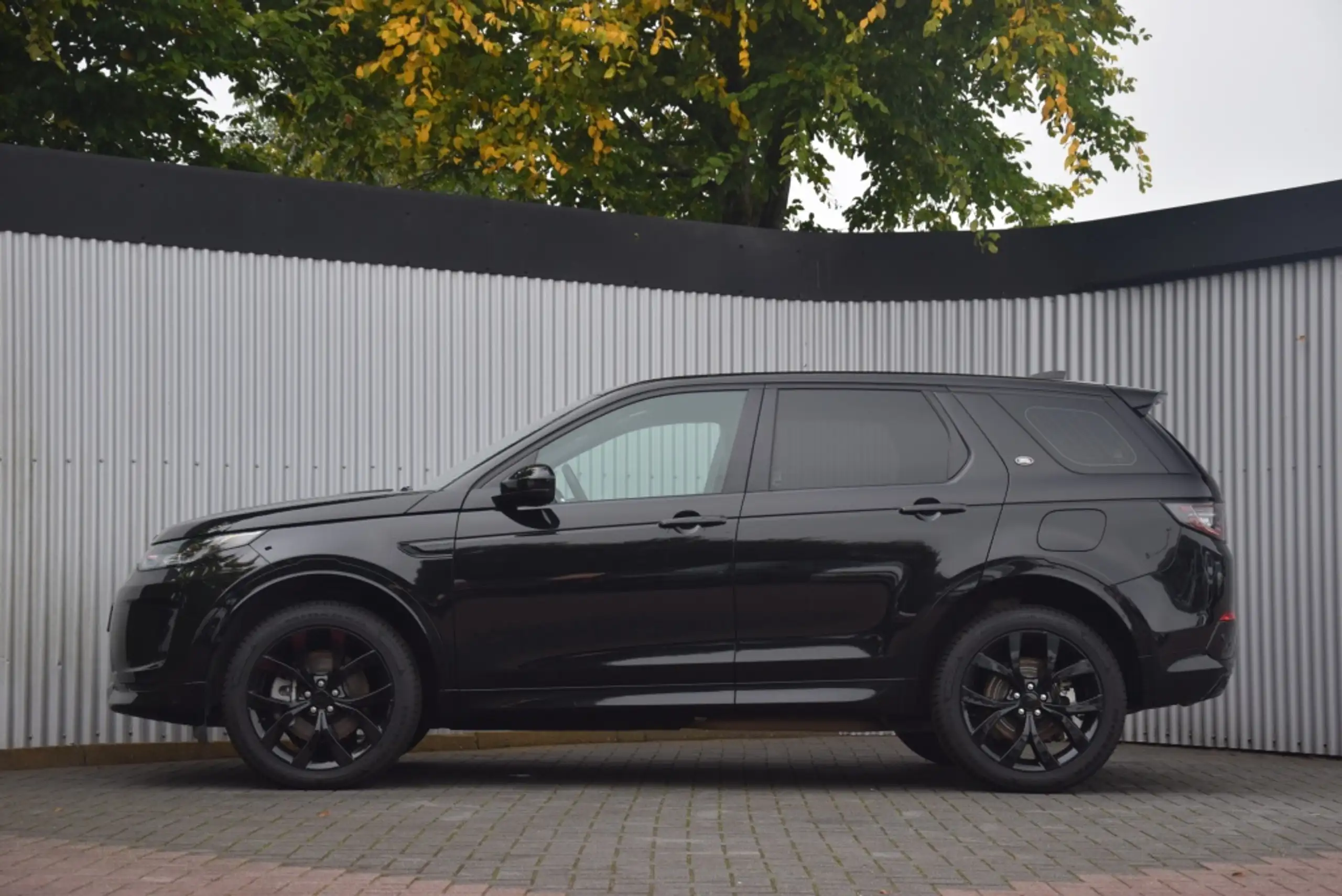 Land Rover - Discovery Sport