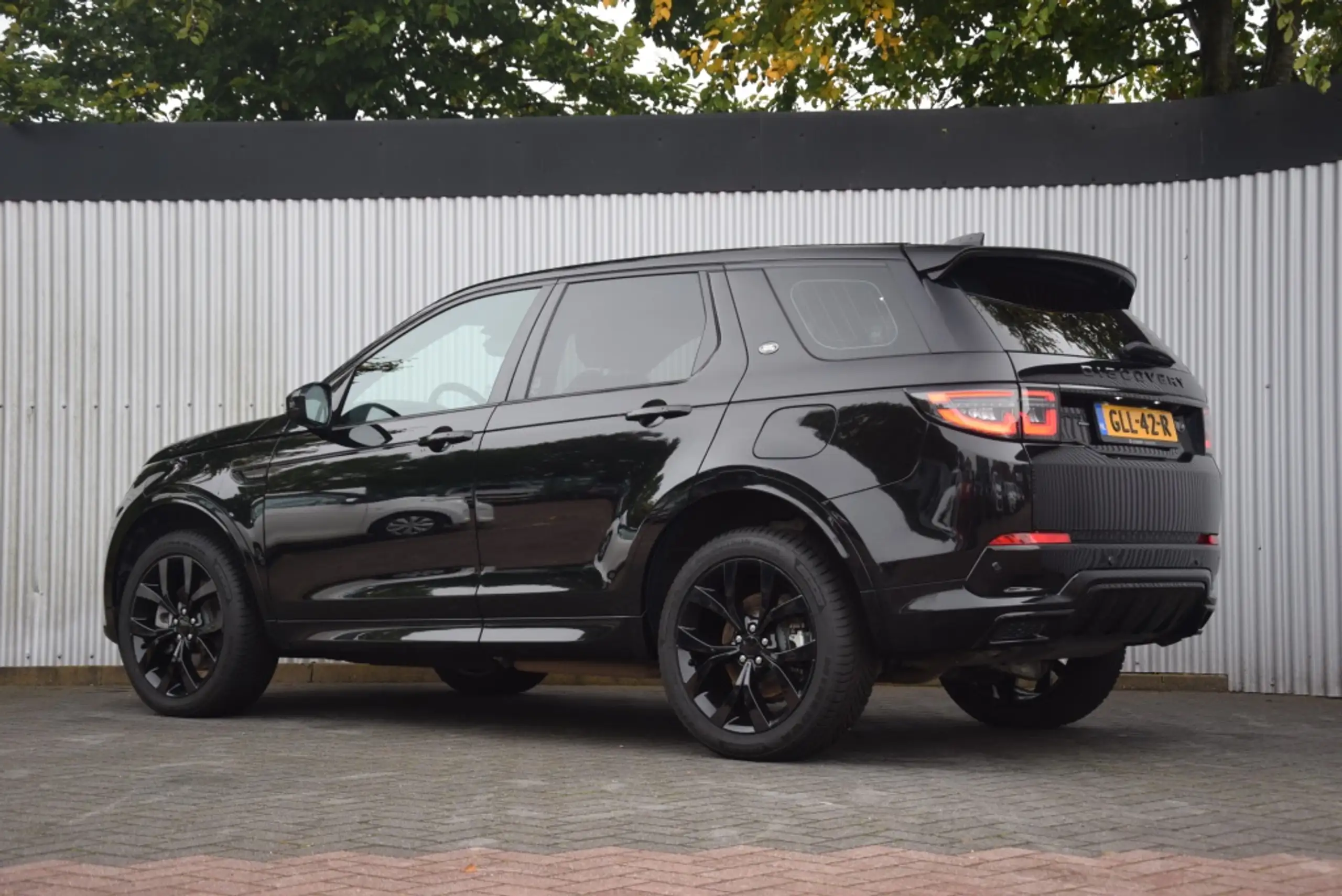 Land Rover - Discovery Sport