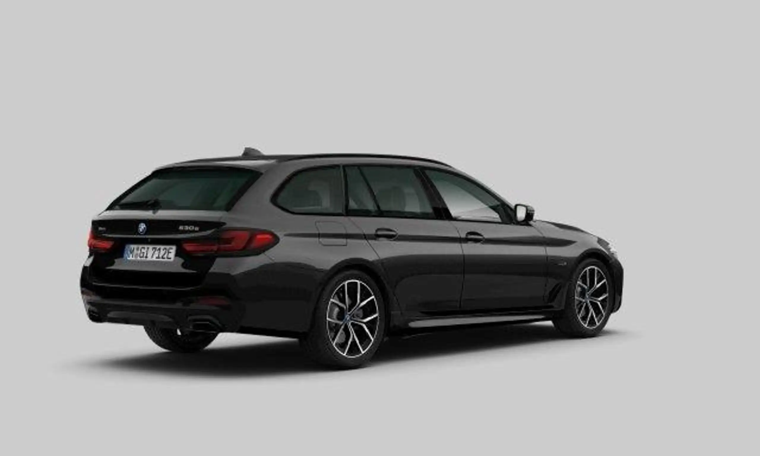 BMW - 530