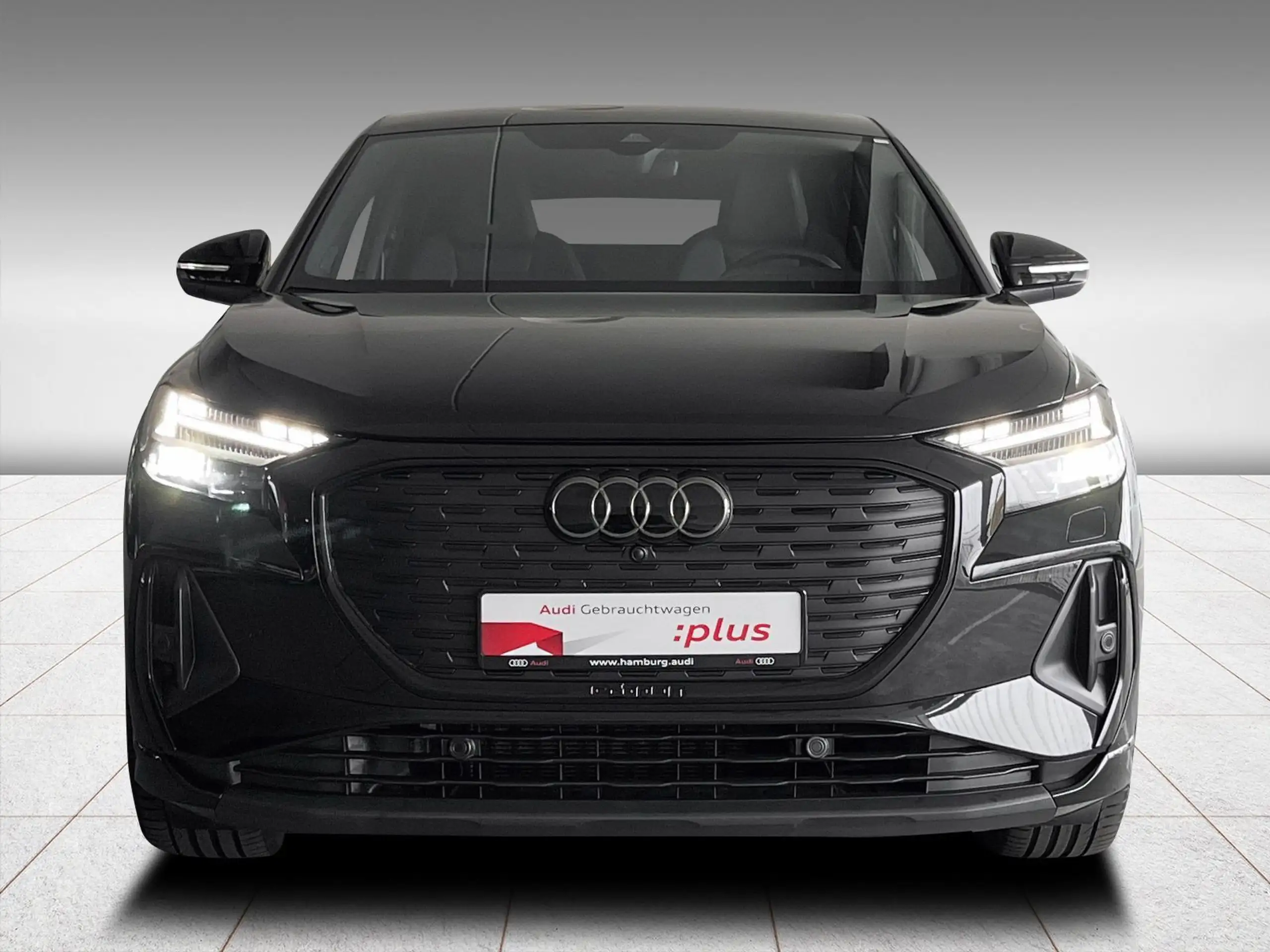 Audi - Q4 e-tron