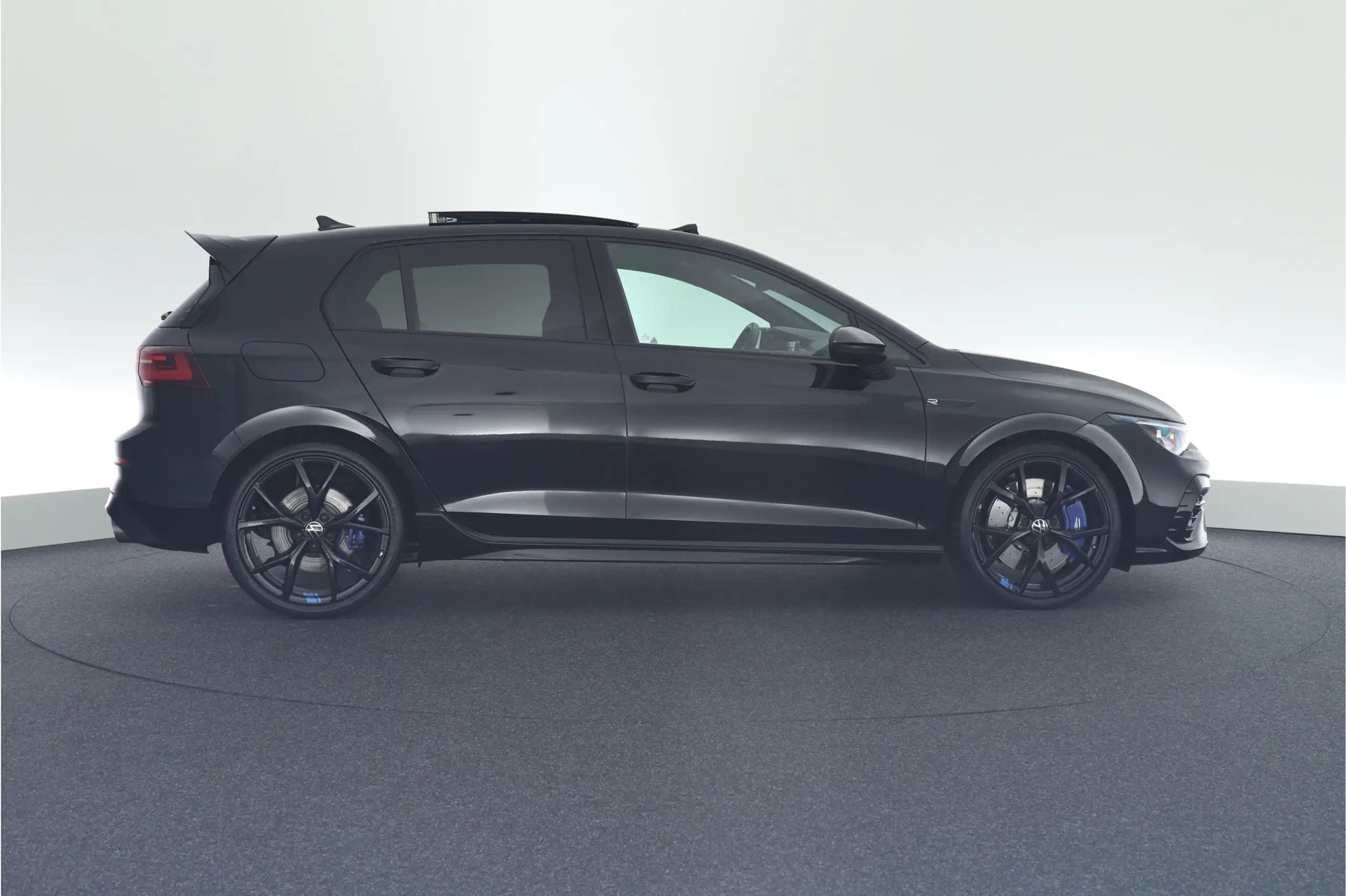 Volkswagen - Golf R