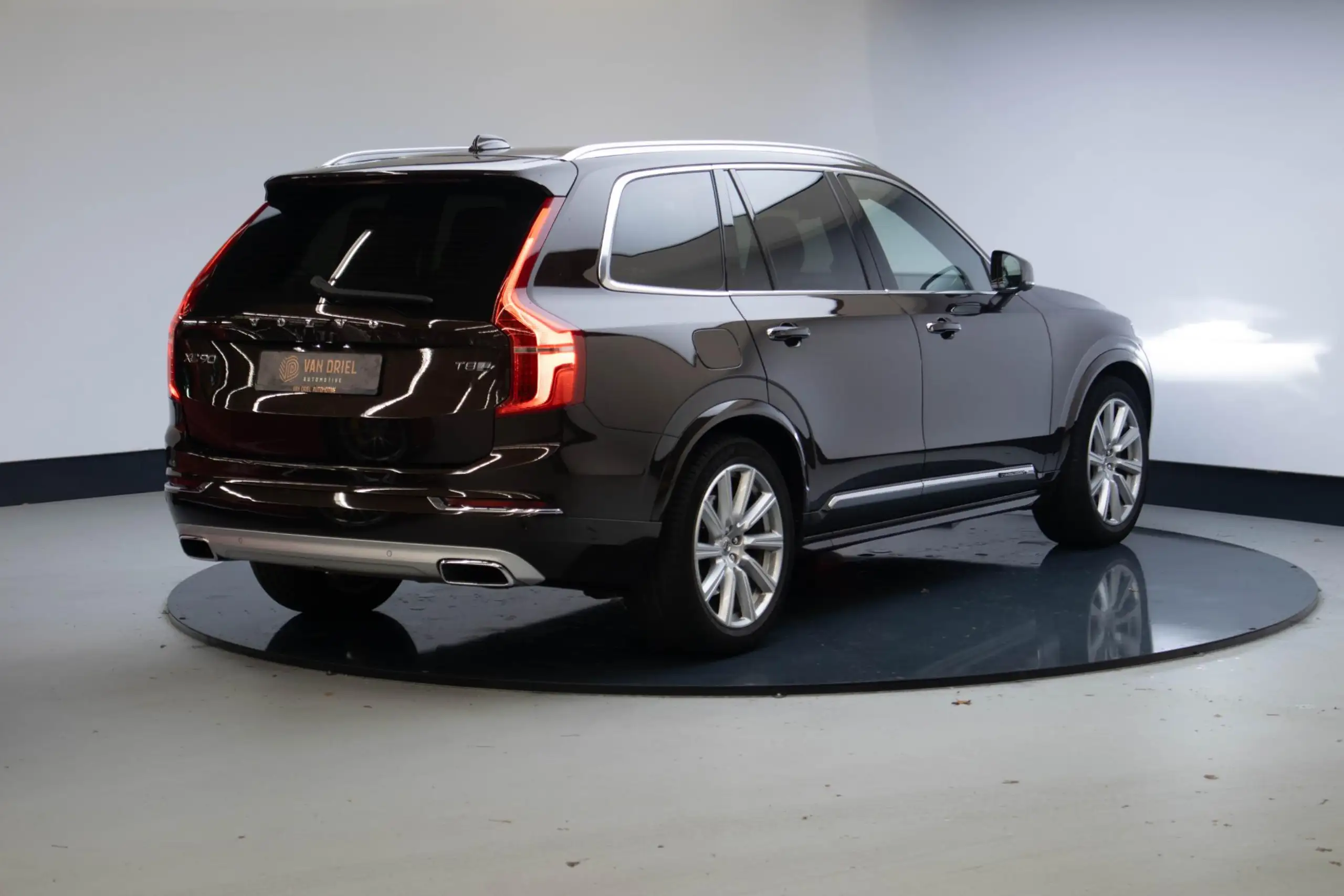 Volvo - XC90