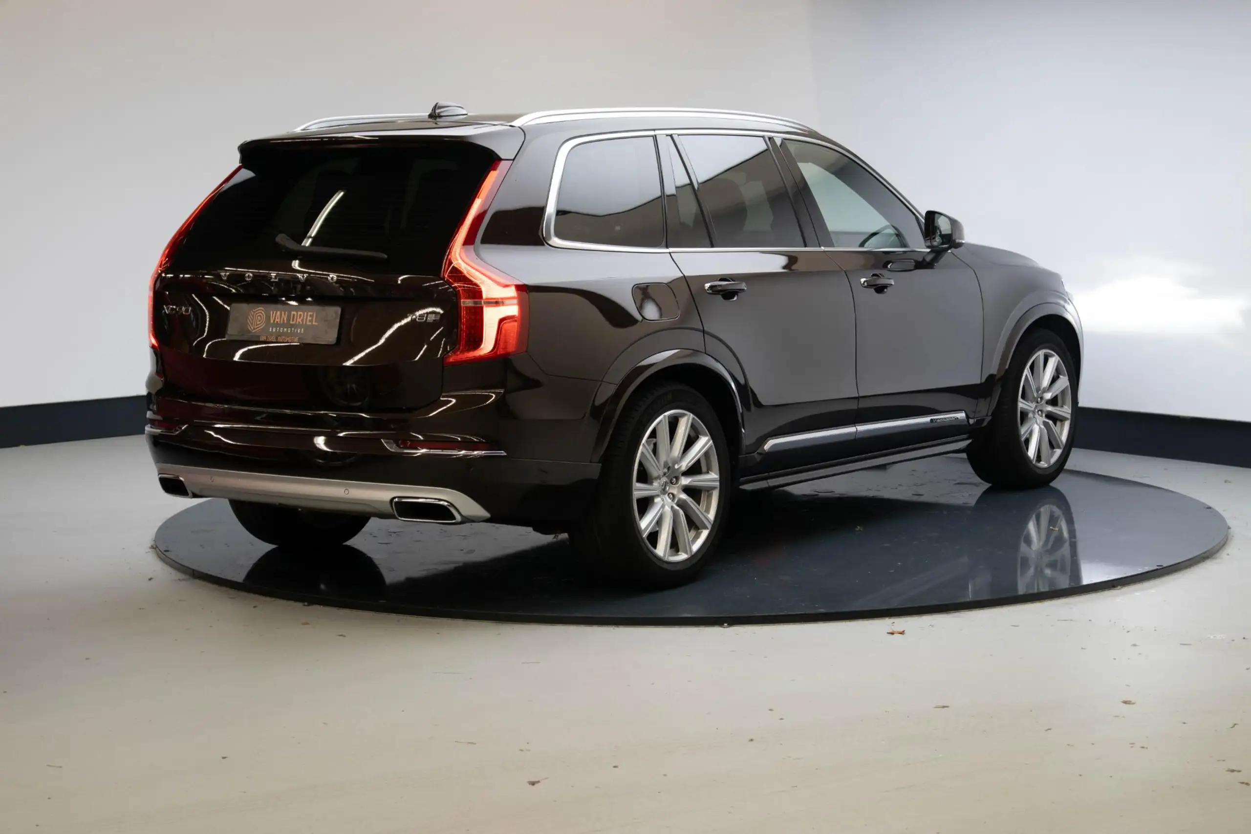 Volvo - XC90